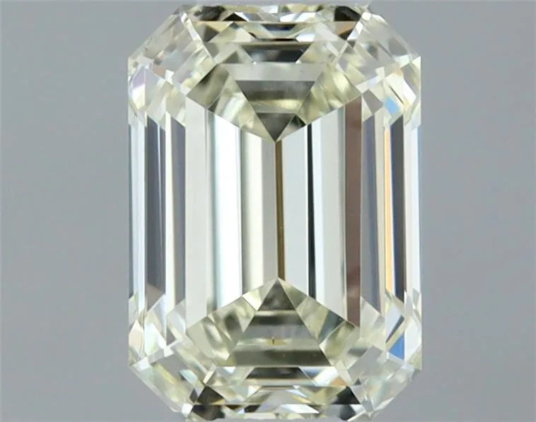 0.37ct Emerald Natural Diamond (Colour J, Clarity VS2, Cut VG, IGI Certified)