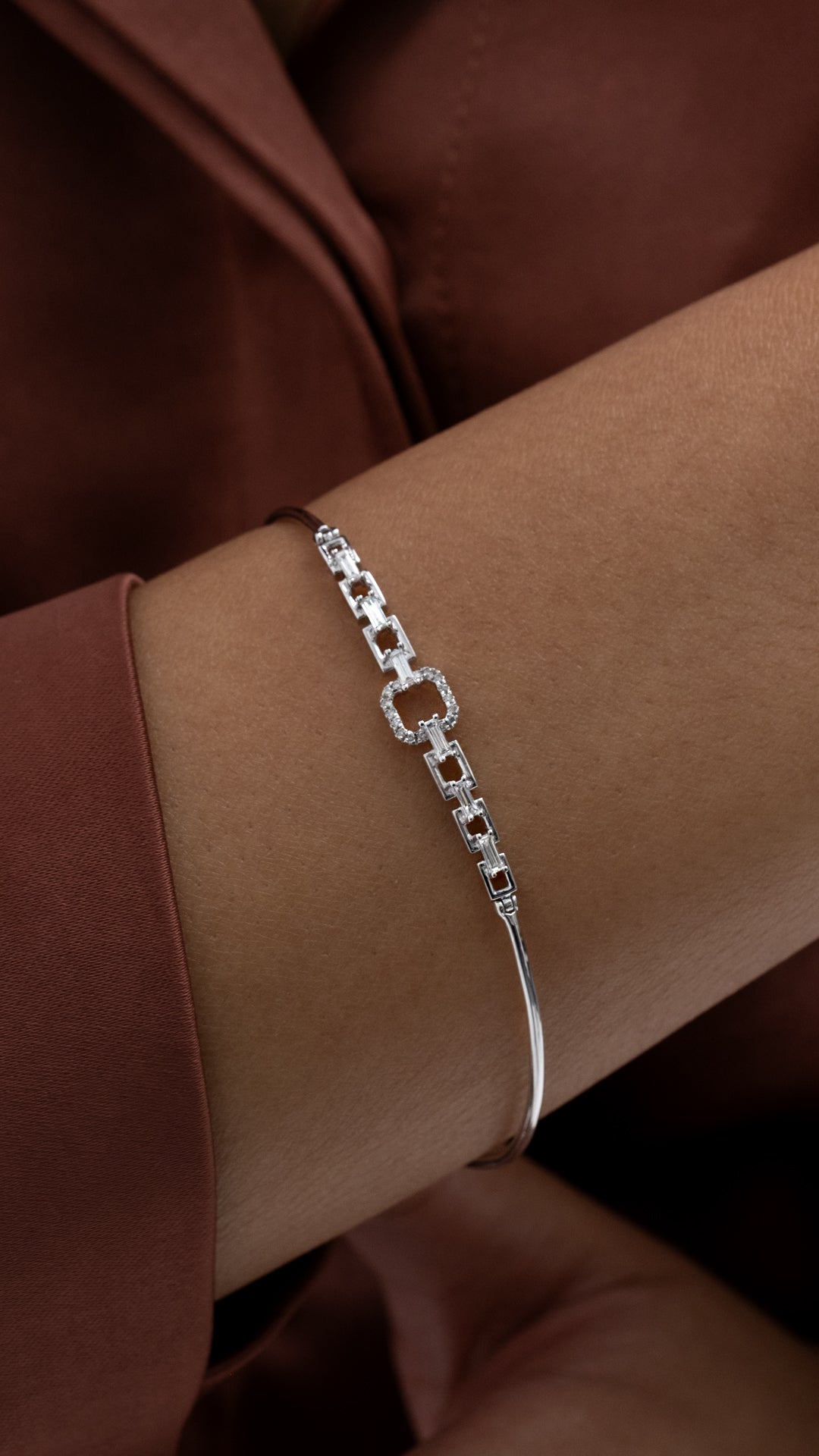 Bratara DZ34746 din aur alb 14k model zale cu diamante baguette - Bijuterii LA ROSA