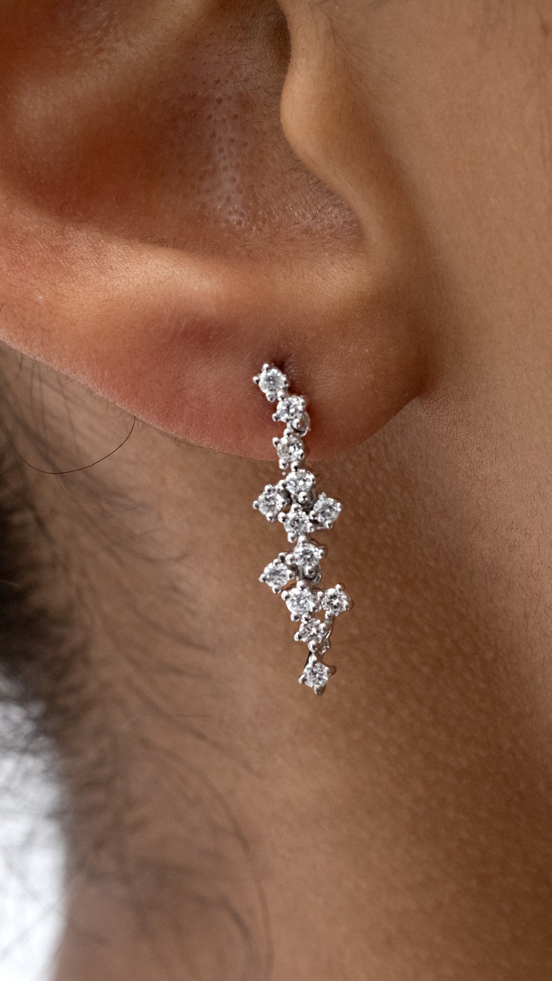 Cercei E001111 din aur alb 14k cu diamante - Bijuterii LA ROSA