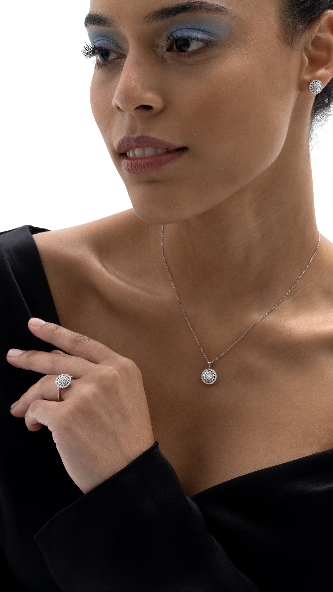 Inel MD54537 din aur alb 14k forma rotunda cu diamante baguette - Bijuterii LA ROSA
