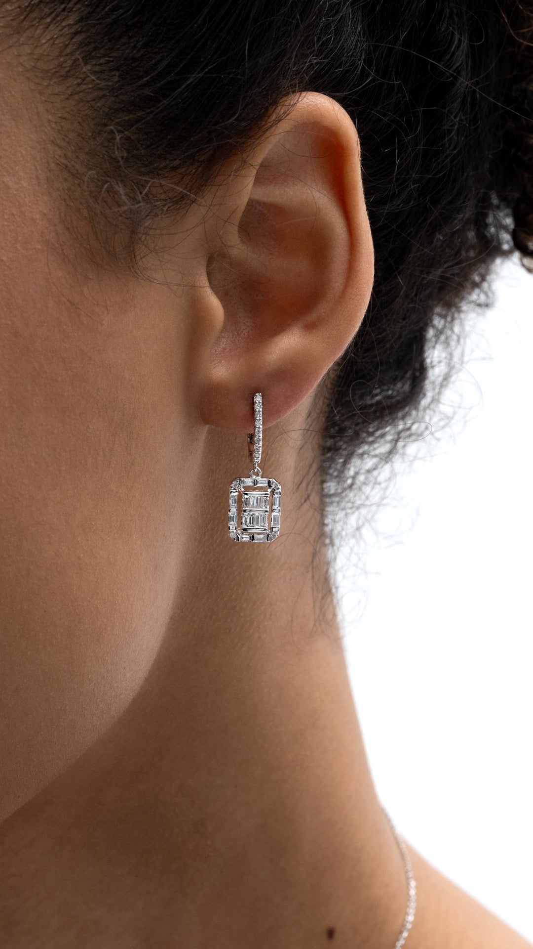 Cercei MD54706 din aur alb 14k cu diamante - Bijuterii LA ROSA