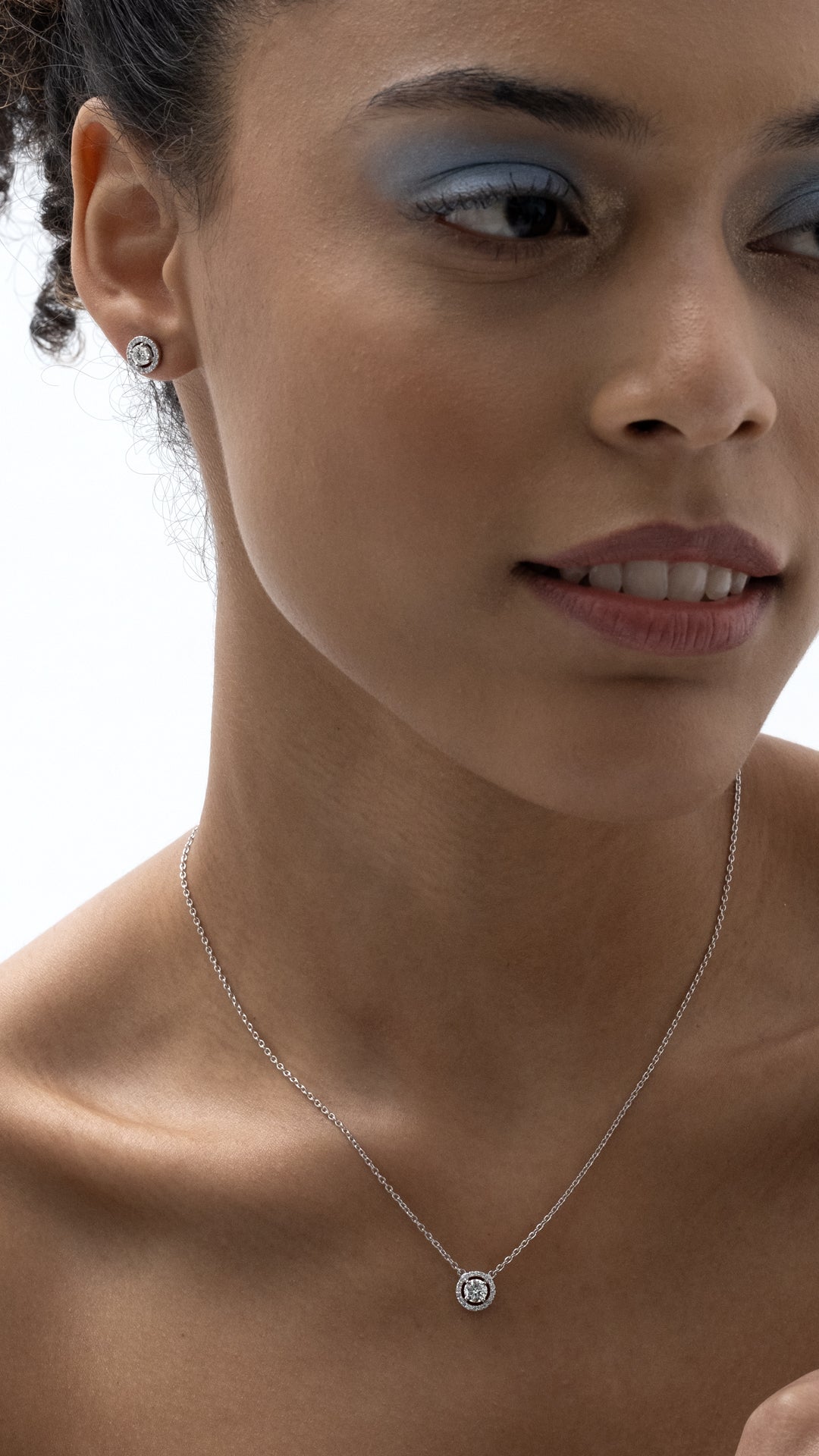 Cercei TK1135-E din aur alb 14k forma rotunda cu diamante - Bijuterii LA ROSA