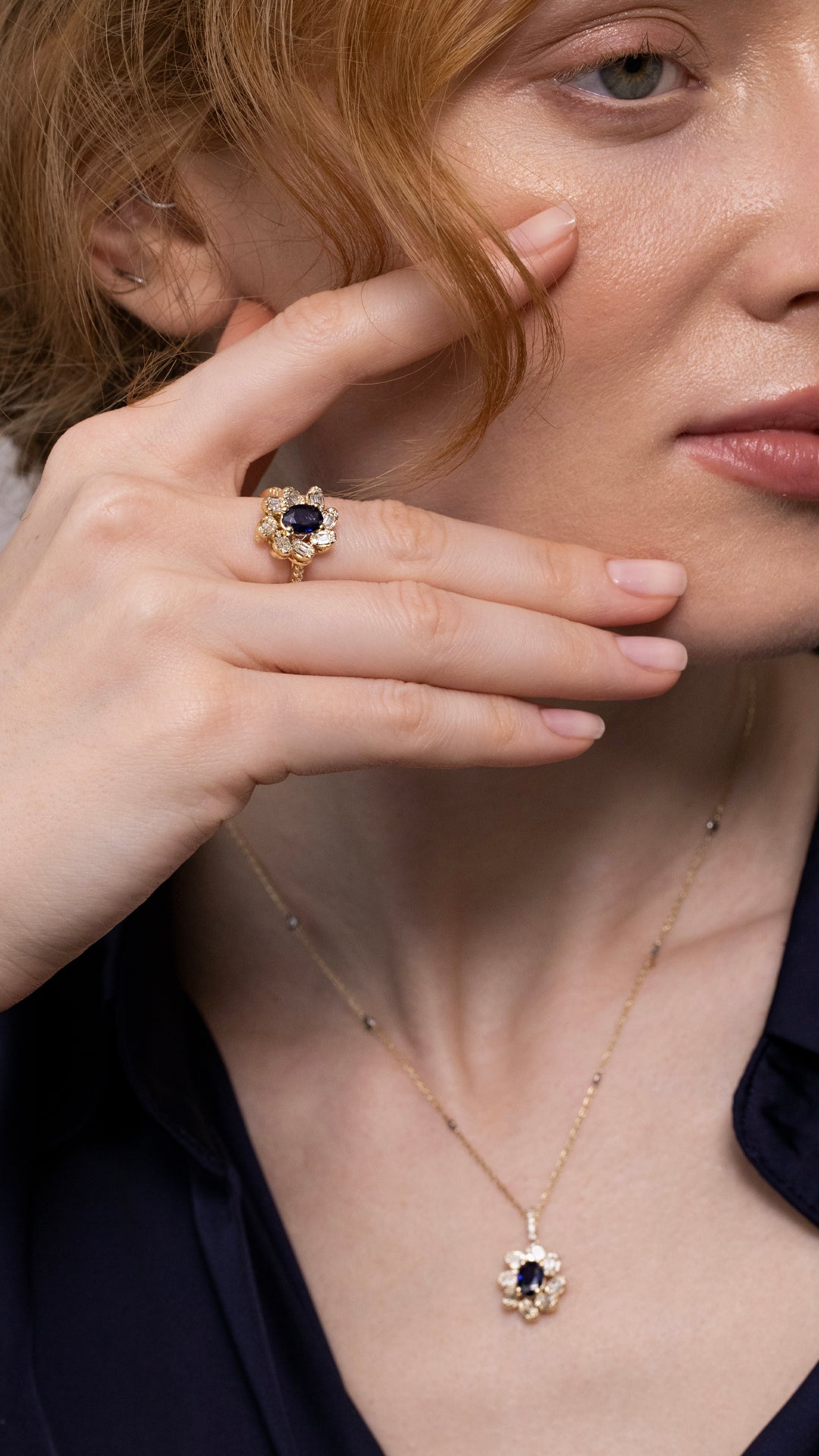 Colier CN0547M din aur galben 14k cu diamante si safir - Bijuterii LA ROSA