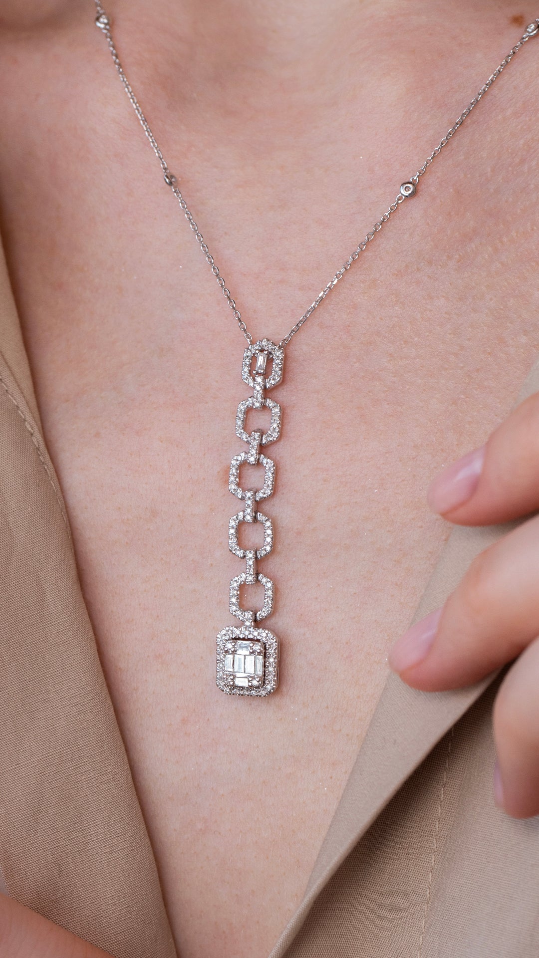 Colier CN0630M din aur alb 14k cu diamante - Bijuterii LA ROSA