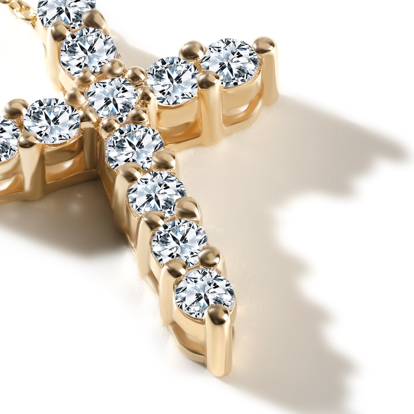 Colier CR0018 din aur galben 14k cu diamante forma cruce - Bijuterii LA ROSA