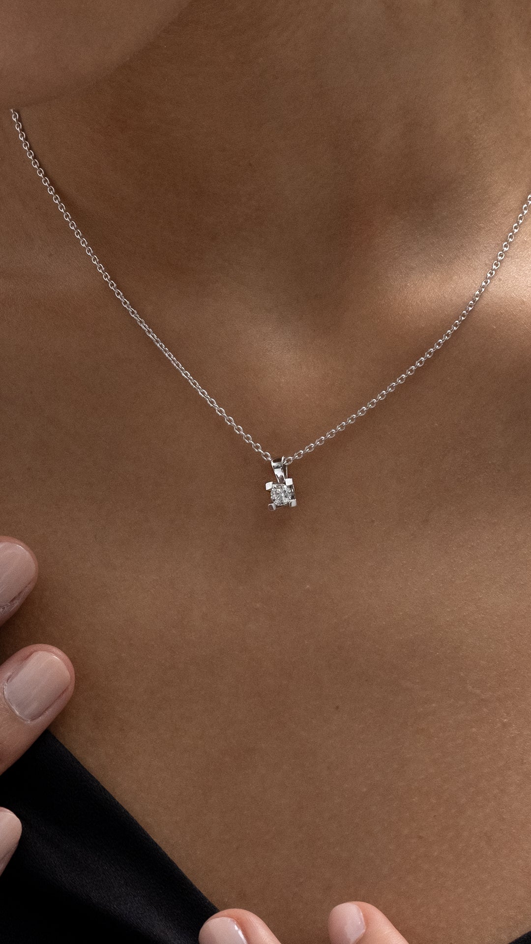 Colier TK0937M-0.30 din aur alb 14k cu diamant rotund - Bijuterii LA ROSA