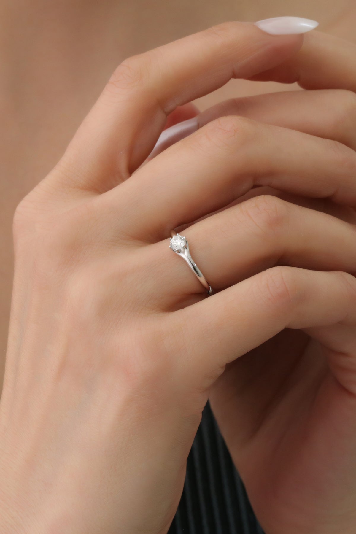 INEL DE LOGODNA LRY619 DIN AUR ALB 18K CU DIAMANT ROTUND - Bijuterii LA ROSA