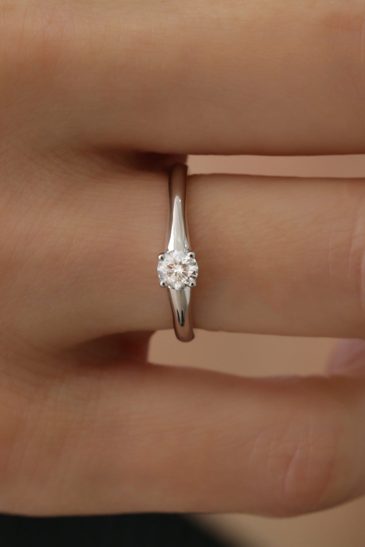 INEL DE LOGODNA LRY620 DIN AUR ALB 18K CU DIAMANT ROTUND - Bijuterii LA ROSA