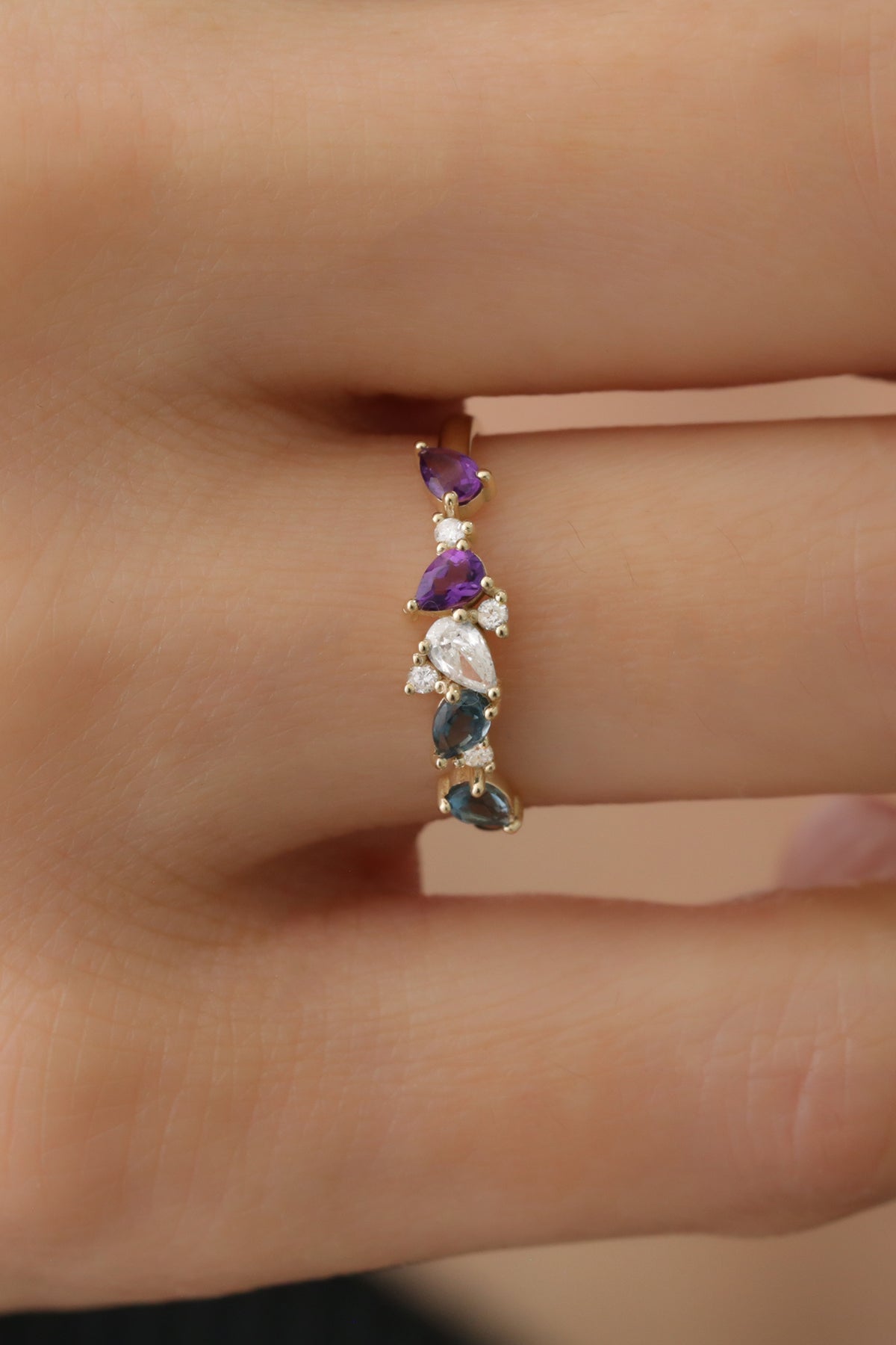 INEL SECRET EMBERONCE DIN AUR GALBEN 14K CU DIAMANTE TOPAZ SI AMETIST - Bijuterii LA ROSA