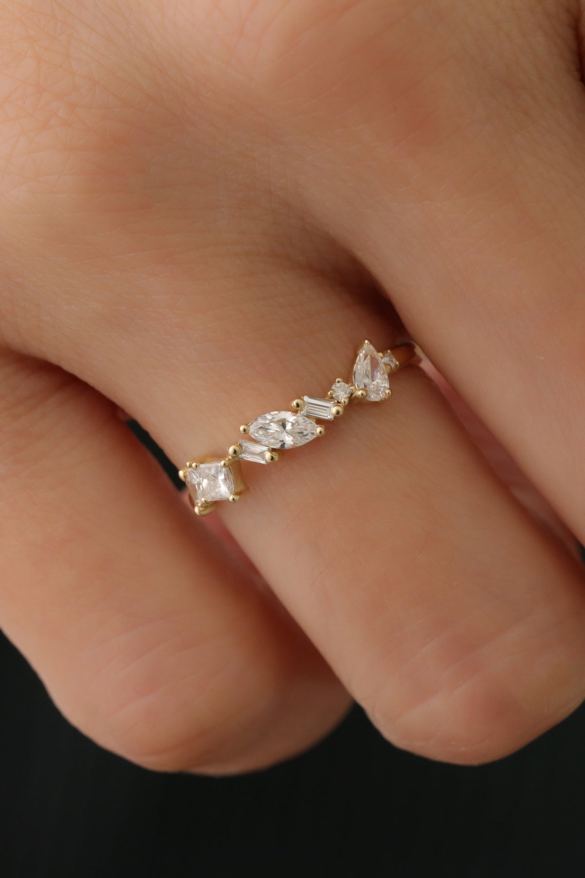 INEL SERENE SPARKLE DIN AUR GALBEN 14K CU DIAMANTE - Bijuterii LA ROSA