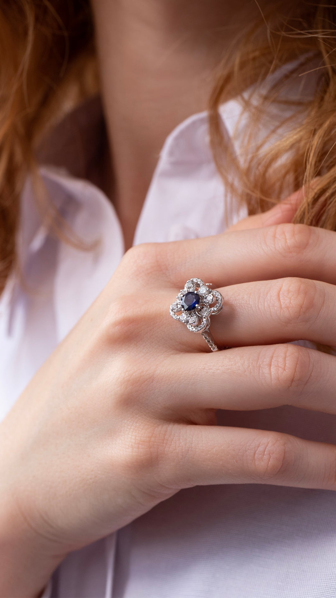 Inel HD0605R din aur alb 14k cu diamante si safir - Bijuterii LA ROSA