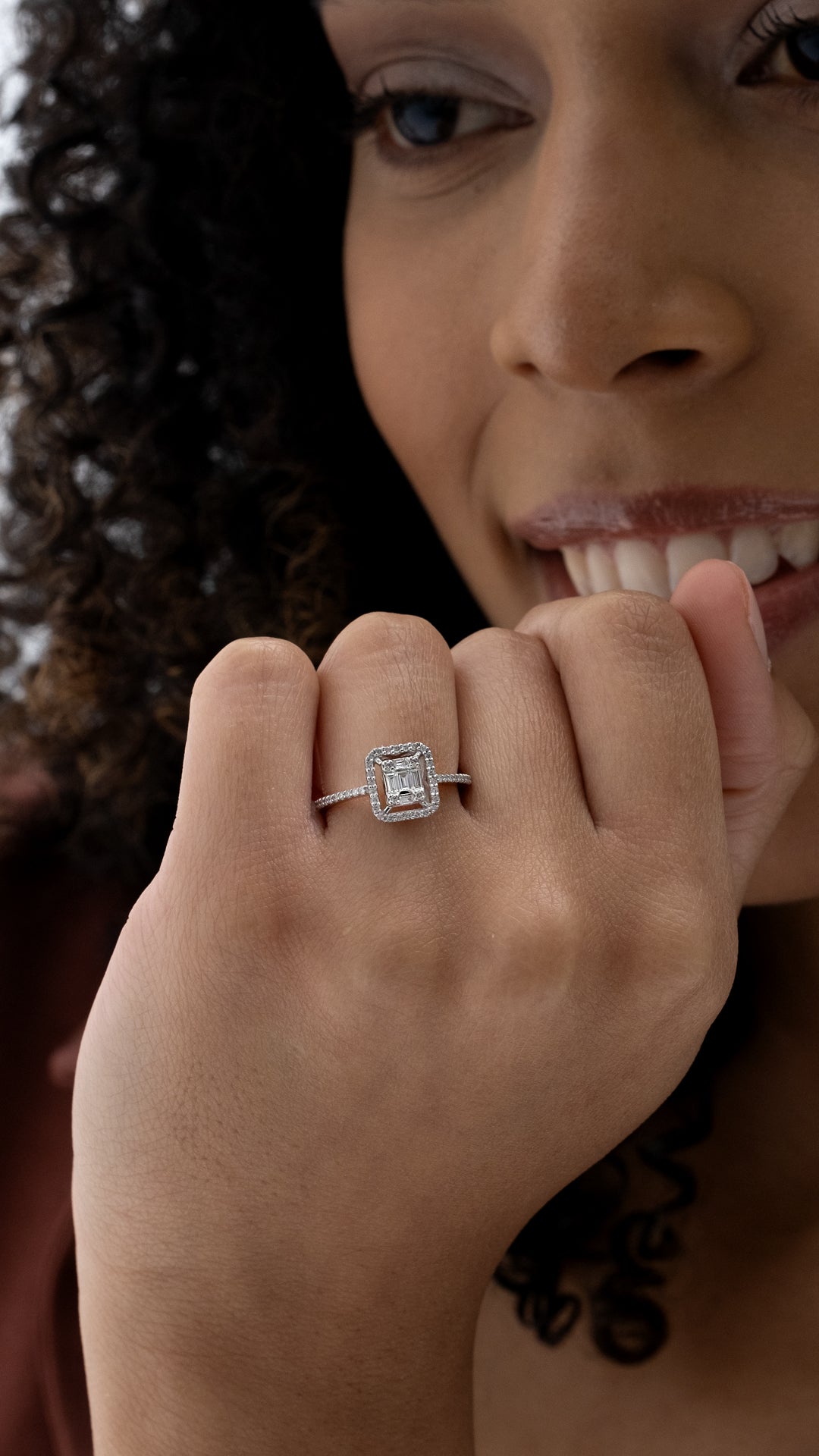 Inel MD28590 din aur alb 14k forma dreptunghi cu diamante baguette - Bijuterii LA ROSA