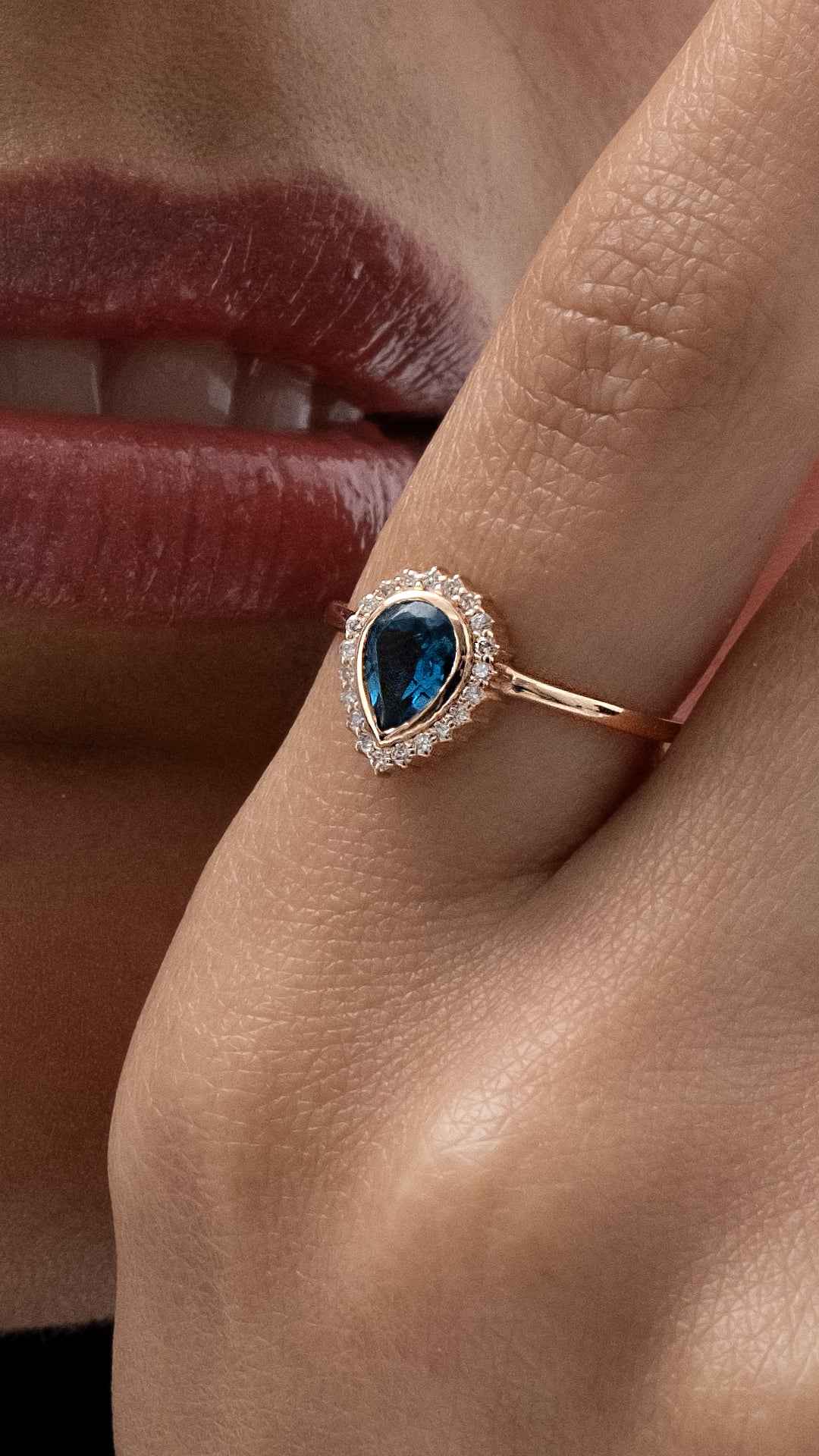 Inel MD34400 din aur roz 14k cu topaz forma lacrima si diamante - Bijuterii LA ROSA
