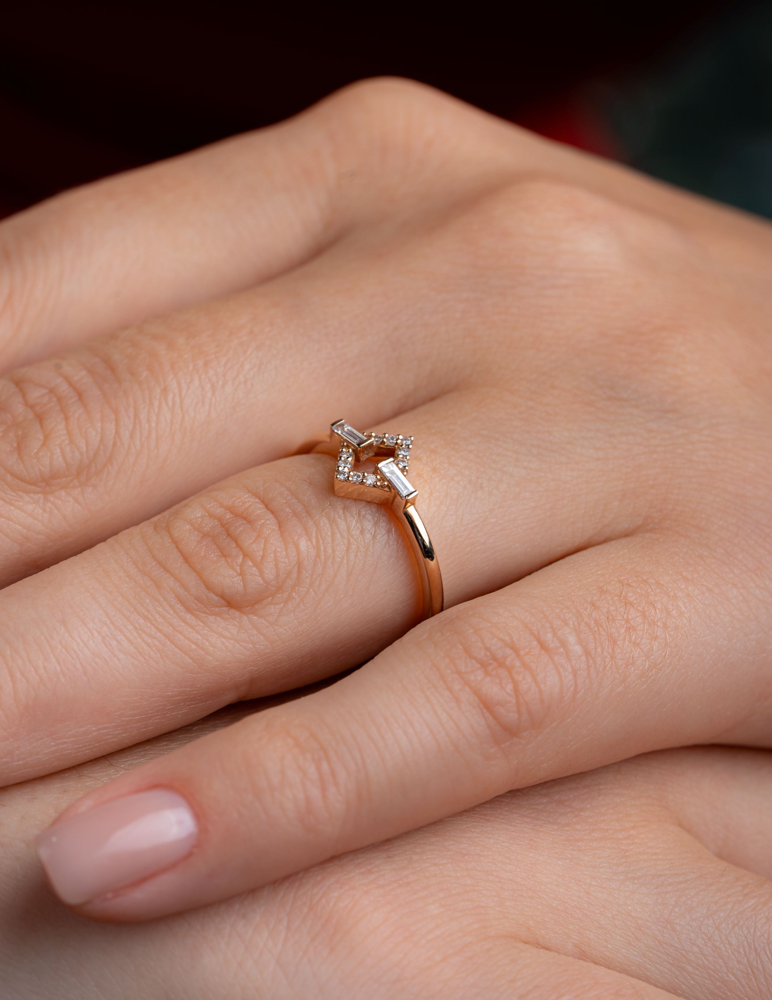 Inel romb MD40463 aur roz 14k cu diamante naturale baguette 0.08ct si rotunde 0.05ct