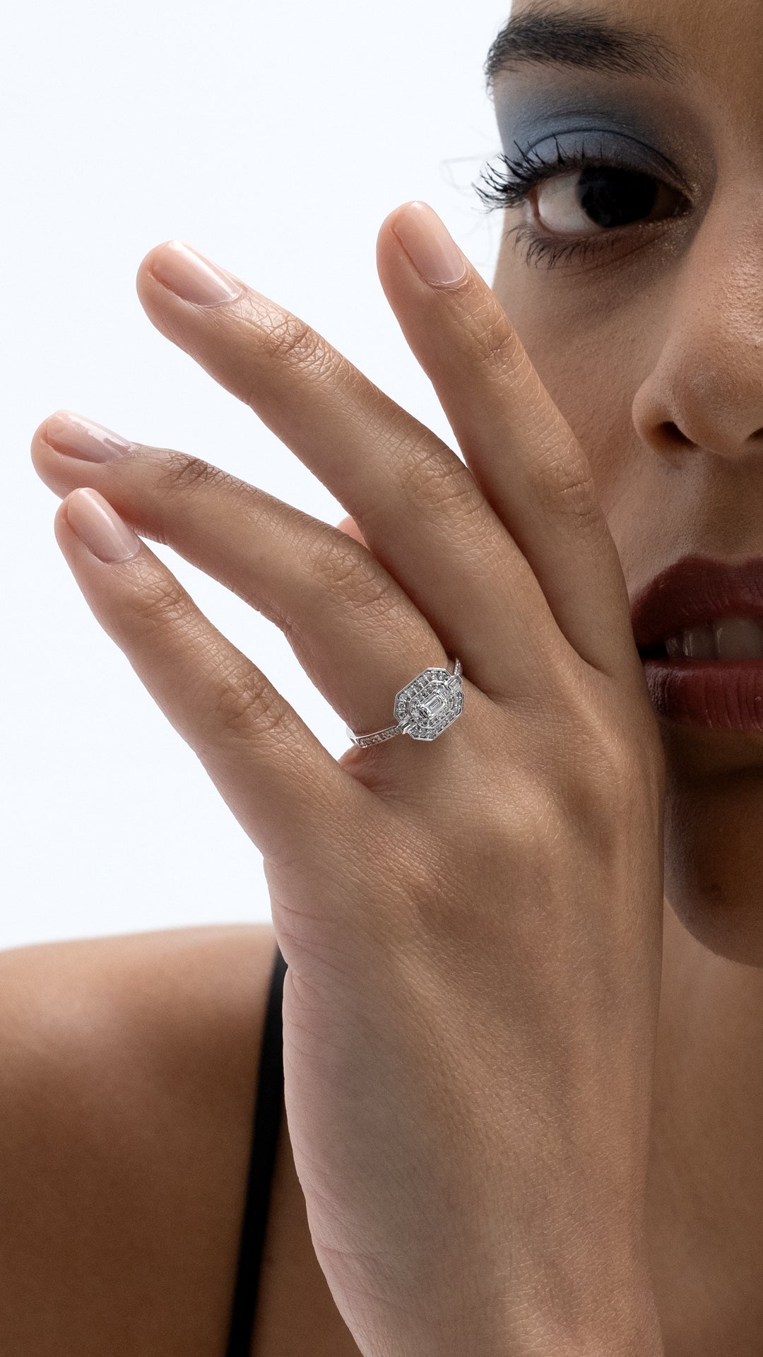 Inel MD44402 din aur alb 14k forma semidreptunghi cu diamante - Bijuterii LA ROSA
