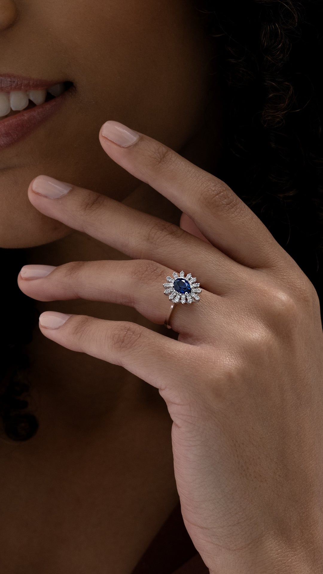 Inel MD52424 din aur alb 14k cu safir forma para si diamante - Bijuterii LA ROSA