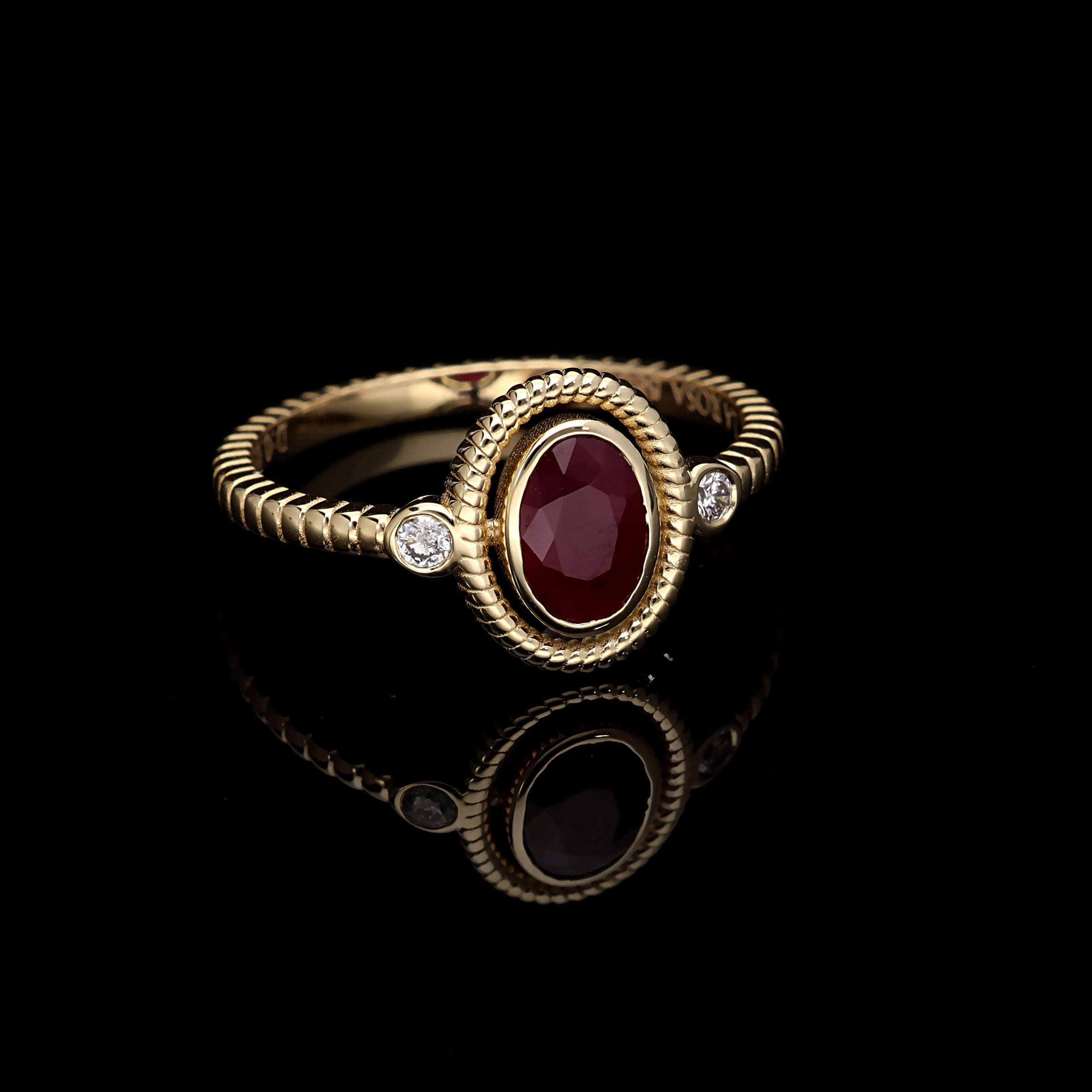 Inel R00109 din aur galben 14k cu rubin si diamante - Bijuterii LA ROSA