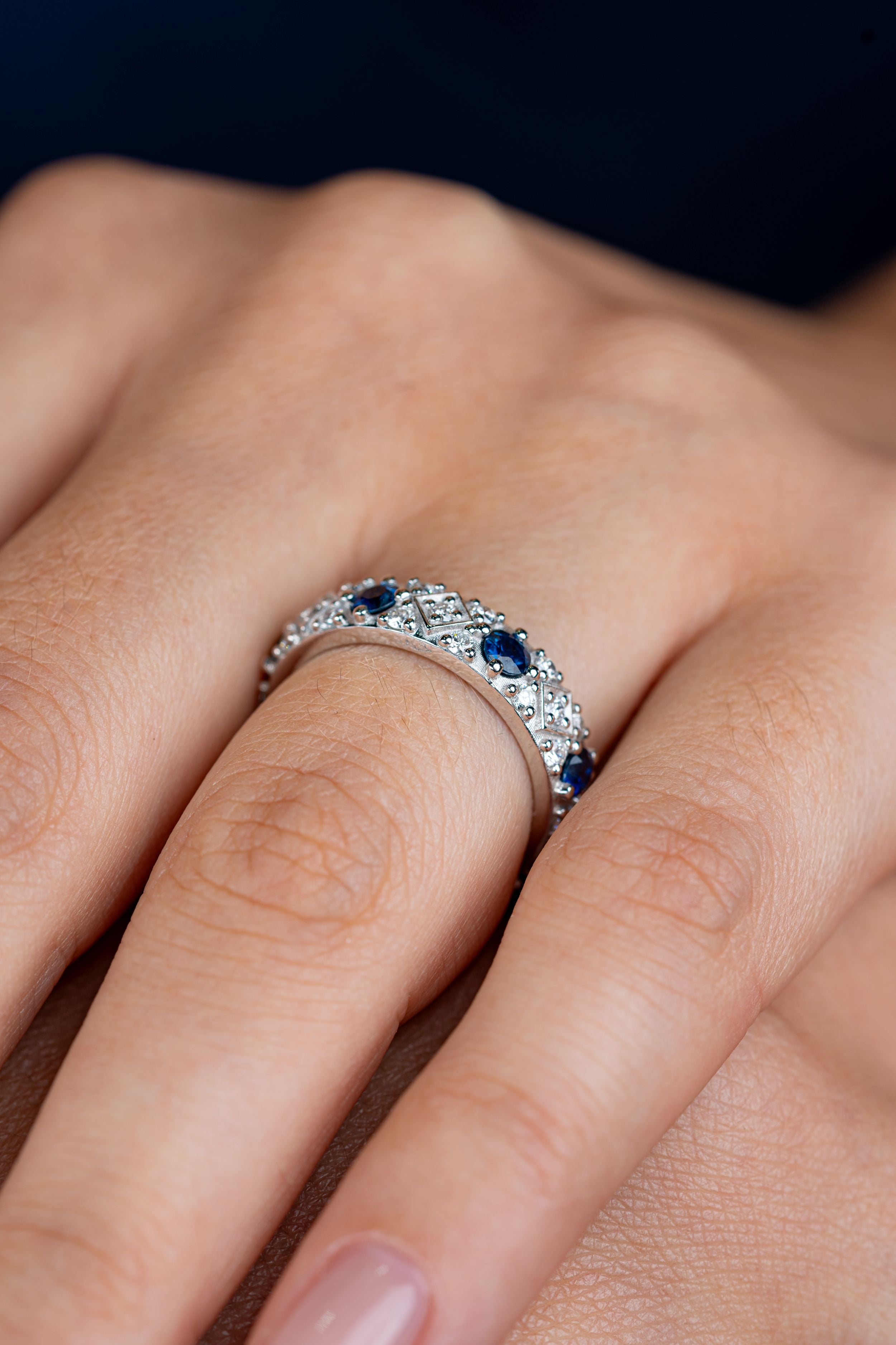 Inel eternity R002030 aur alb 18k cu safire 1.29ct si diamante naturale 0.74ct