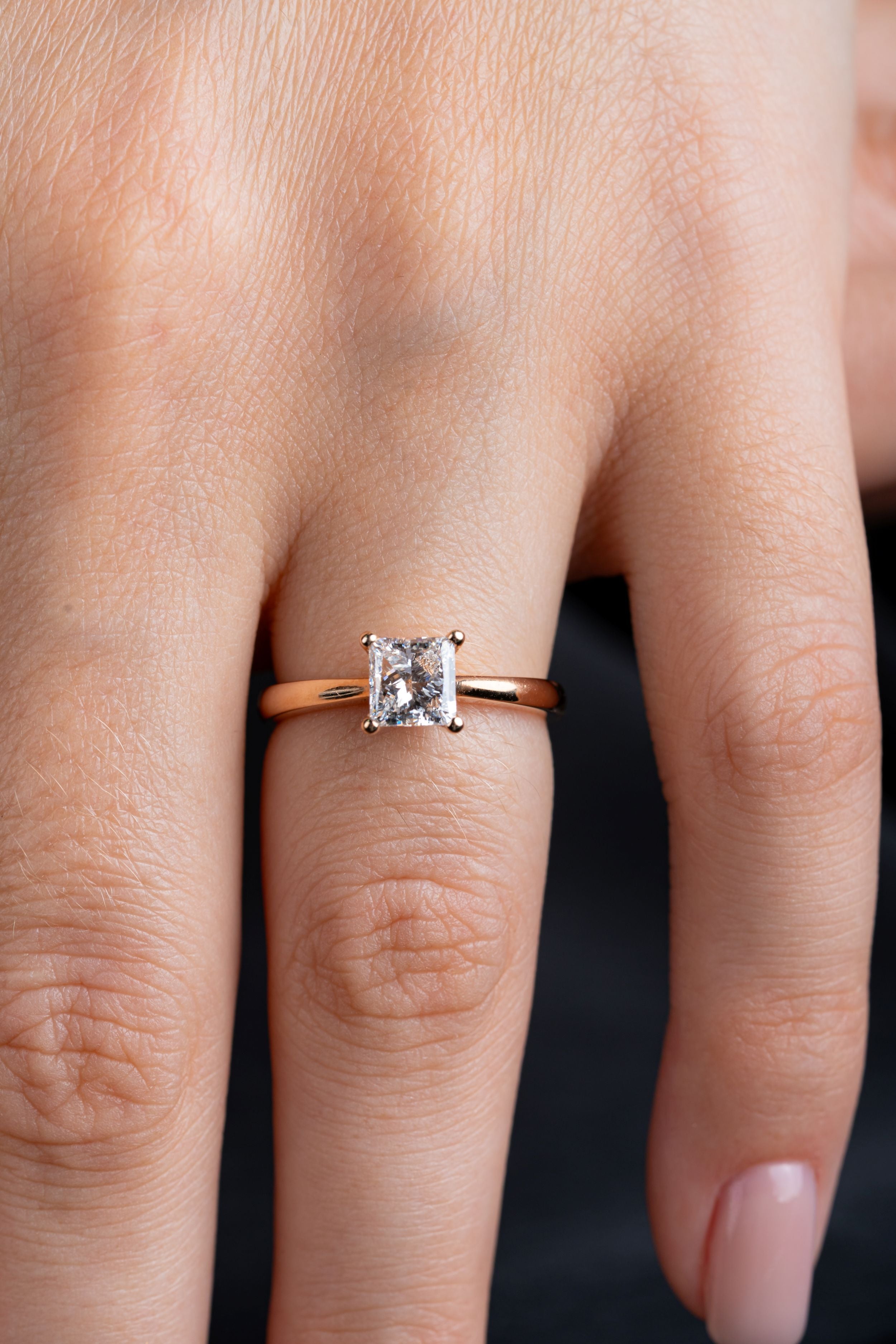 Inel de logodna LRLB010 din aur roz 14K cu diamant lab grown princess