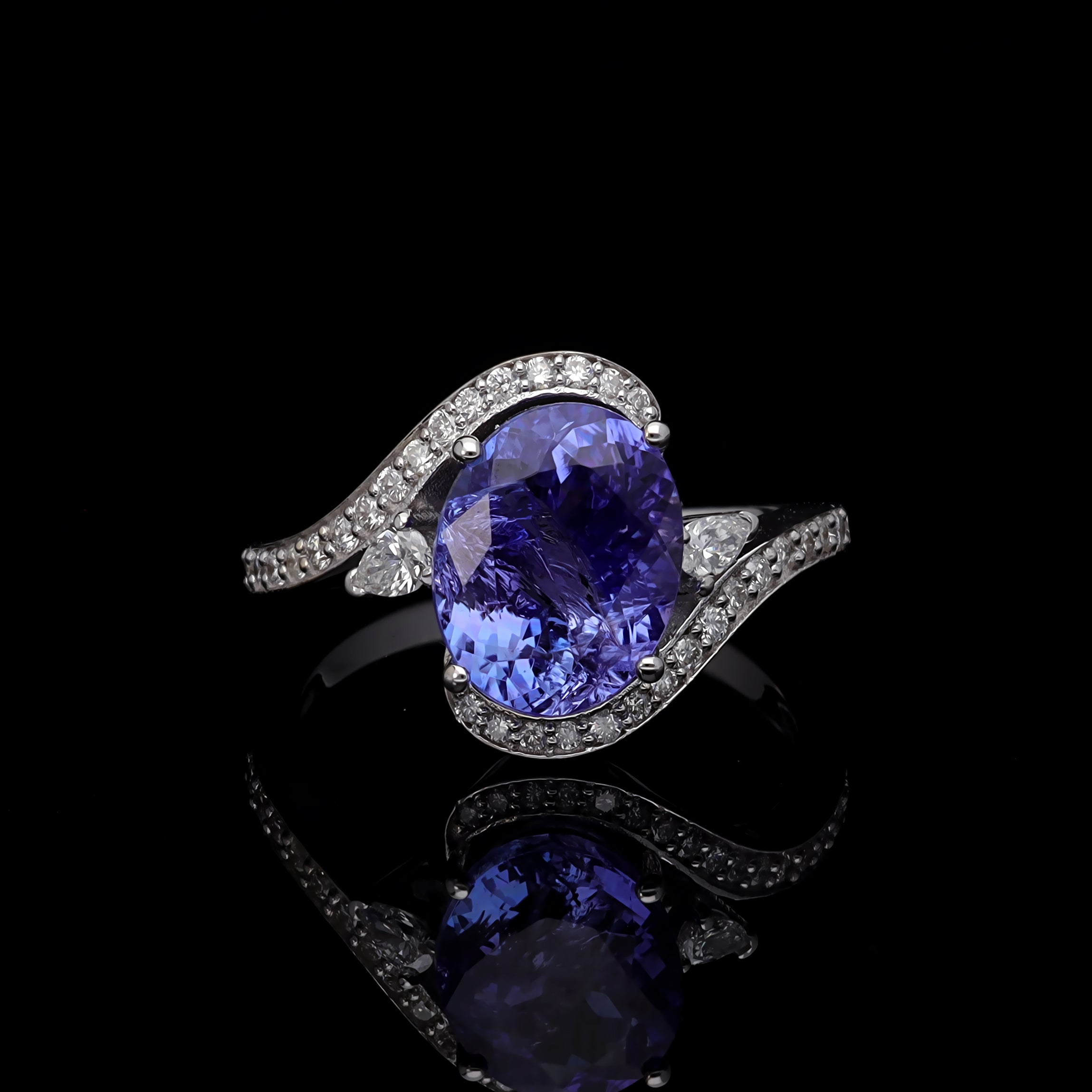 Inel LRSR500 aur alb 18k cu tanzanit 3.21ct si diamante naturale 0.34ct