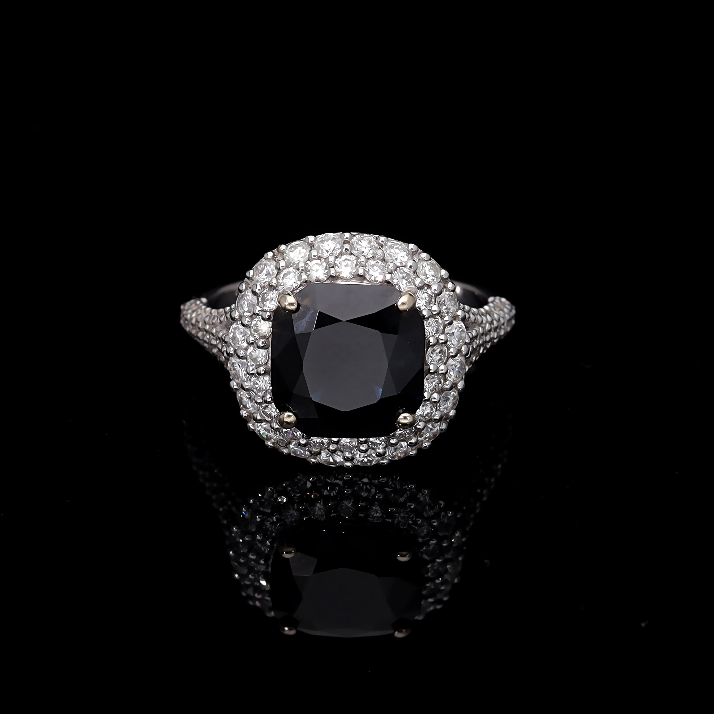 Inel LRSR501 aur alb 18k cu safir 3.10ct si diamante naturale 0.64ct