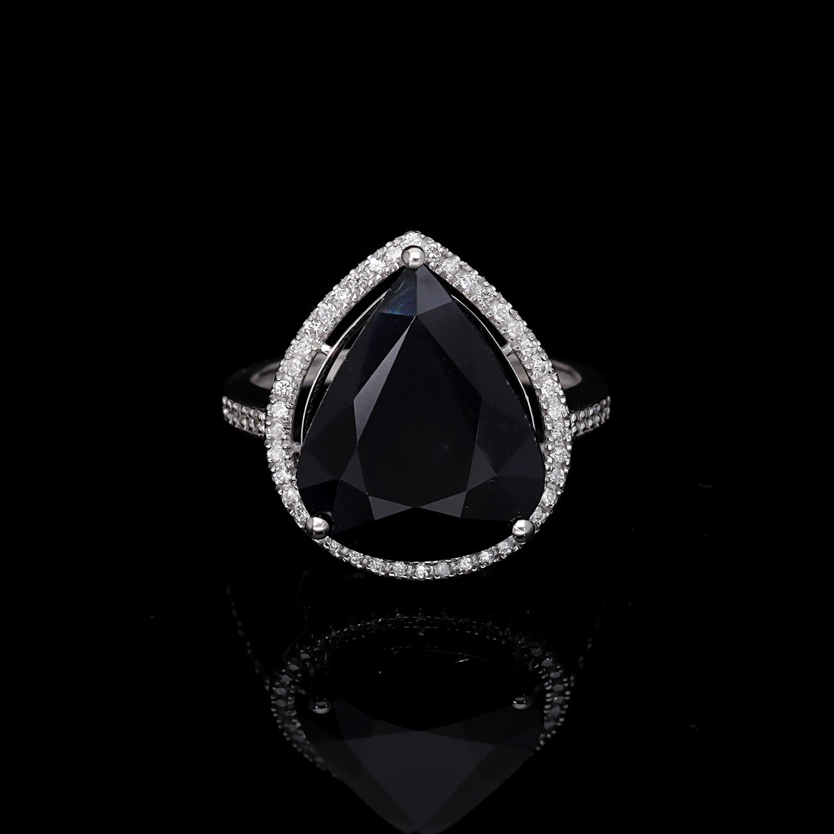 Inel LRSR518-SP din aur alb 18k cu safir 9.76ct si diamante naturale 0.22ct