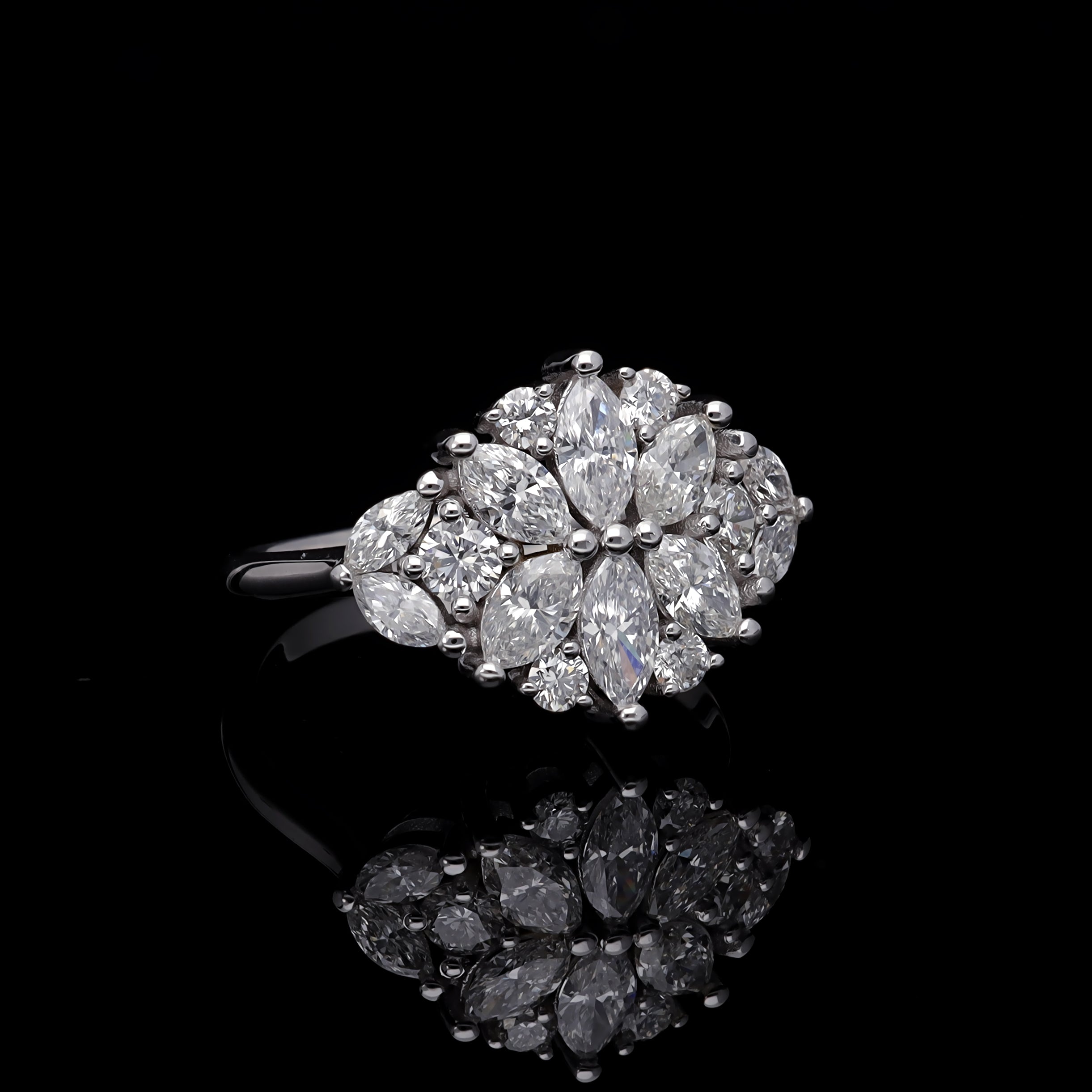 Inel LRSR529 aur alb 18k cu diamante naturale marquise 1.39ct si rotunde 0.35ct