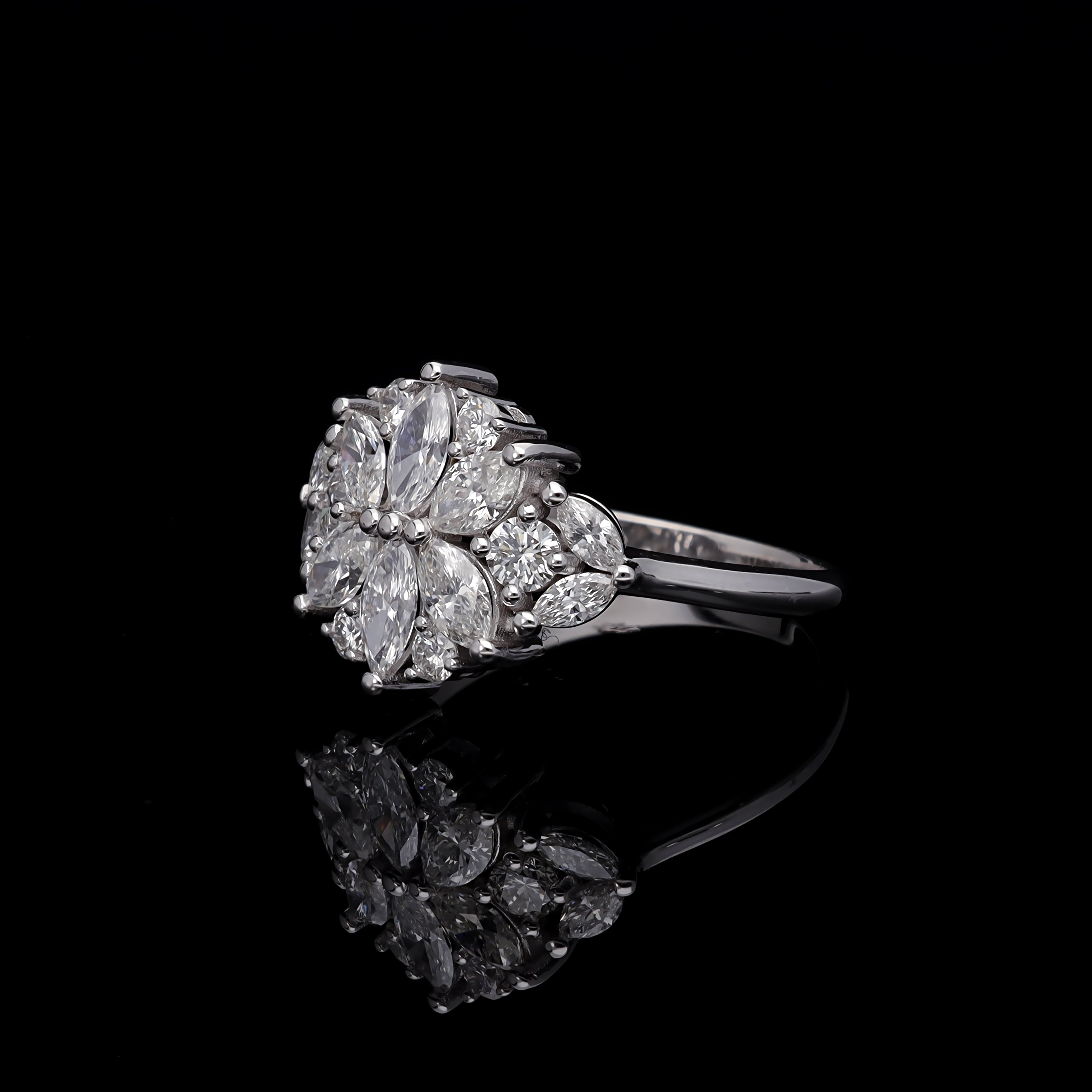 Inel LRSR529 aur alb 18k cu diamante naturale marquise 1.39ct si rotunde 0.35ct