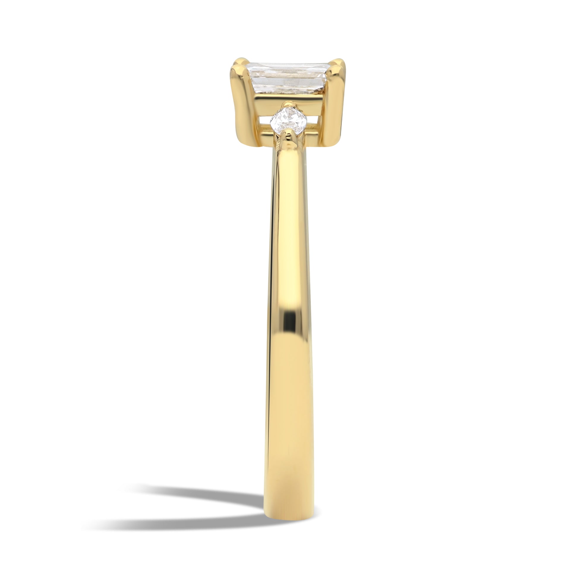 Inel de Logodna LRY011 din aur galben 18k cu diamant emerald cut - Bijuterii LA ROSA