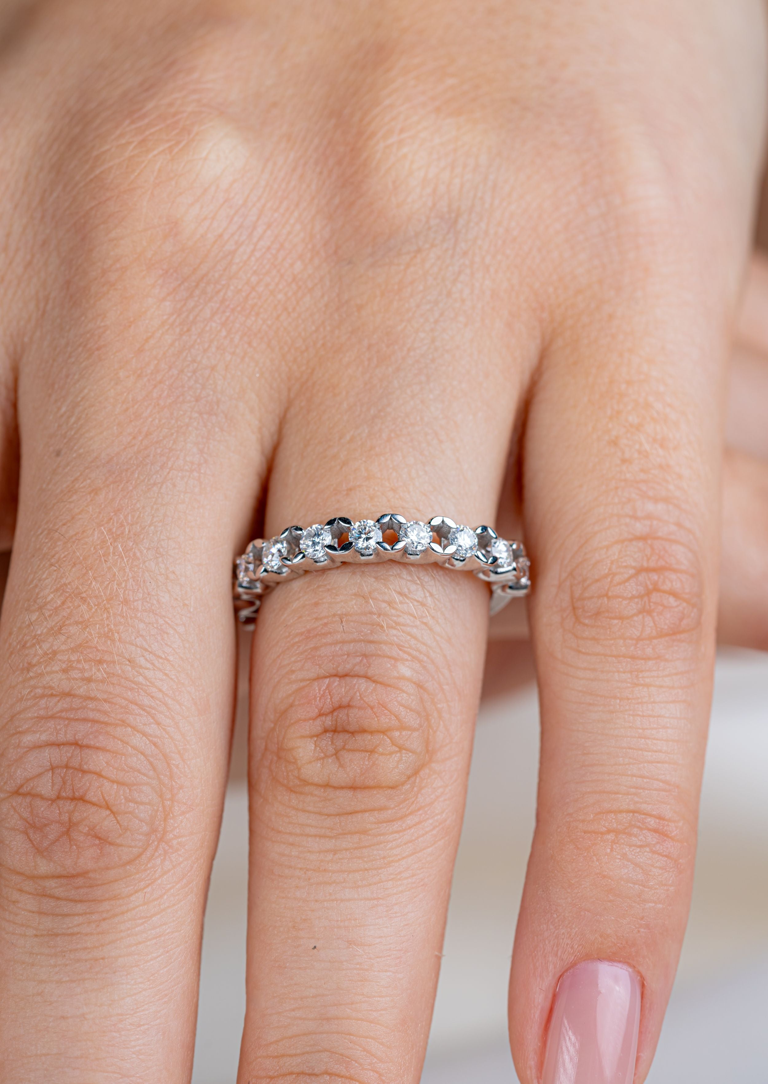 Inel Eternity Md45665 din Aur Alb 14K cu Diamante Naturale