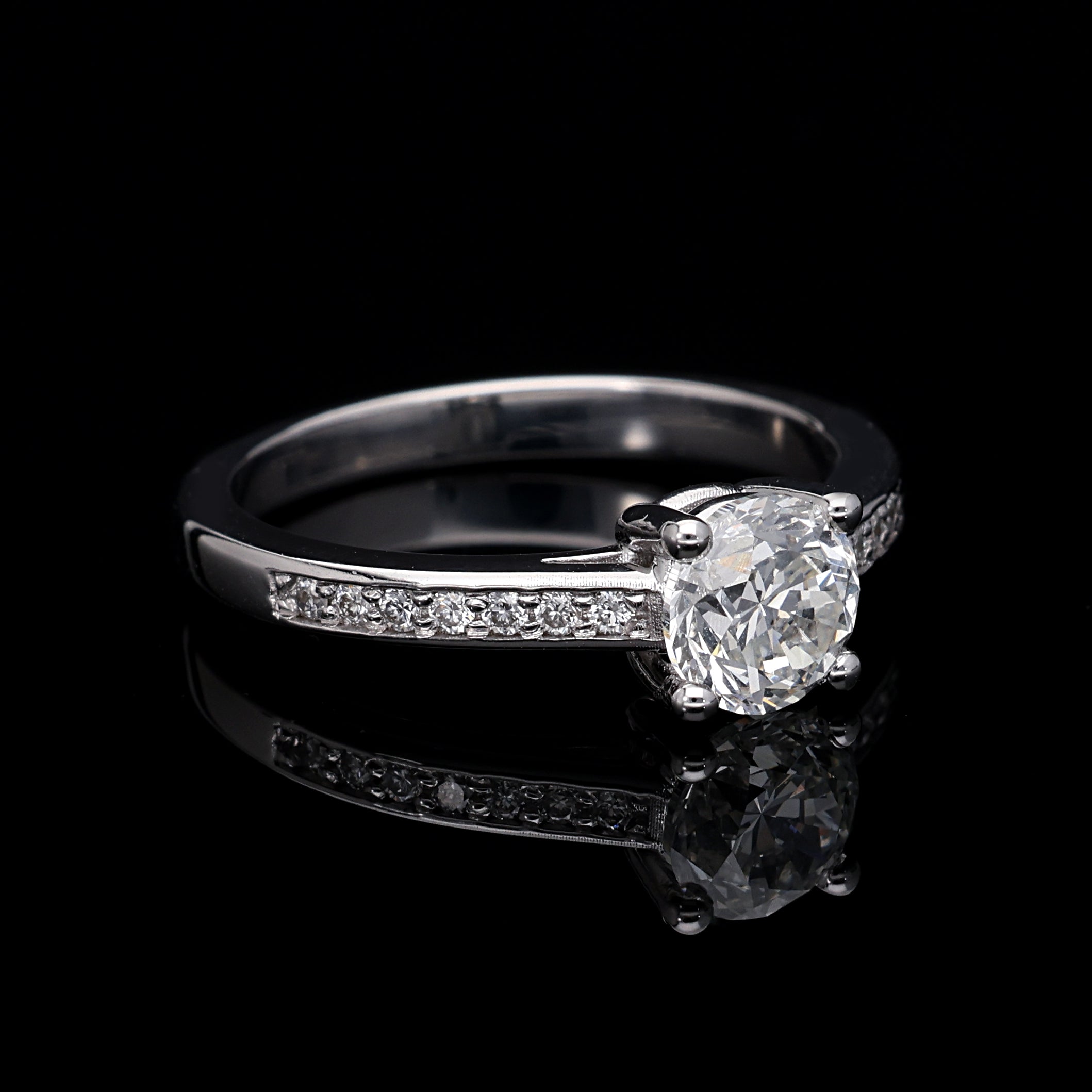 Inel de Logodna LRY001 din aur alb 18k cu Diamant Rotund (nivoda) - Bijuterii LA ROSA