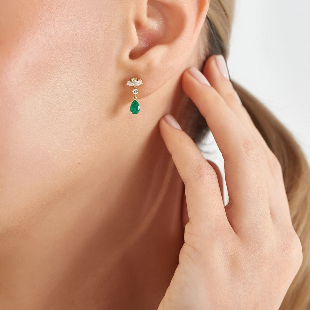 Cercei LRSNE106 din aur galben 18k cu diamante si smarald - Bijuterii LA ROSA