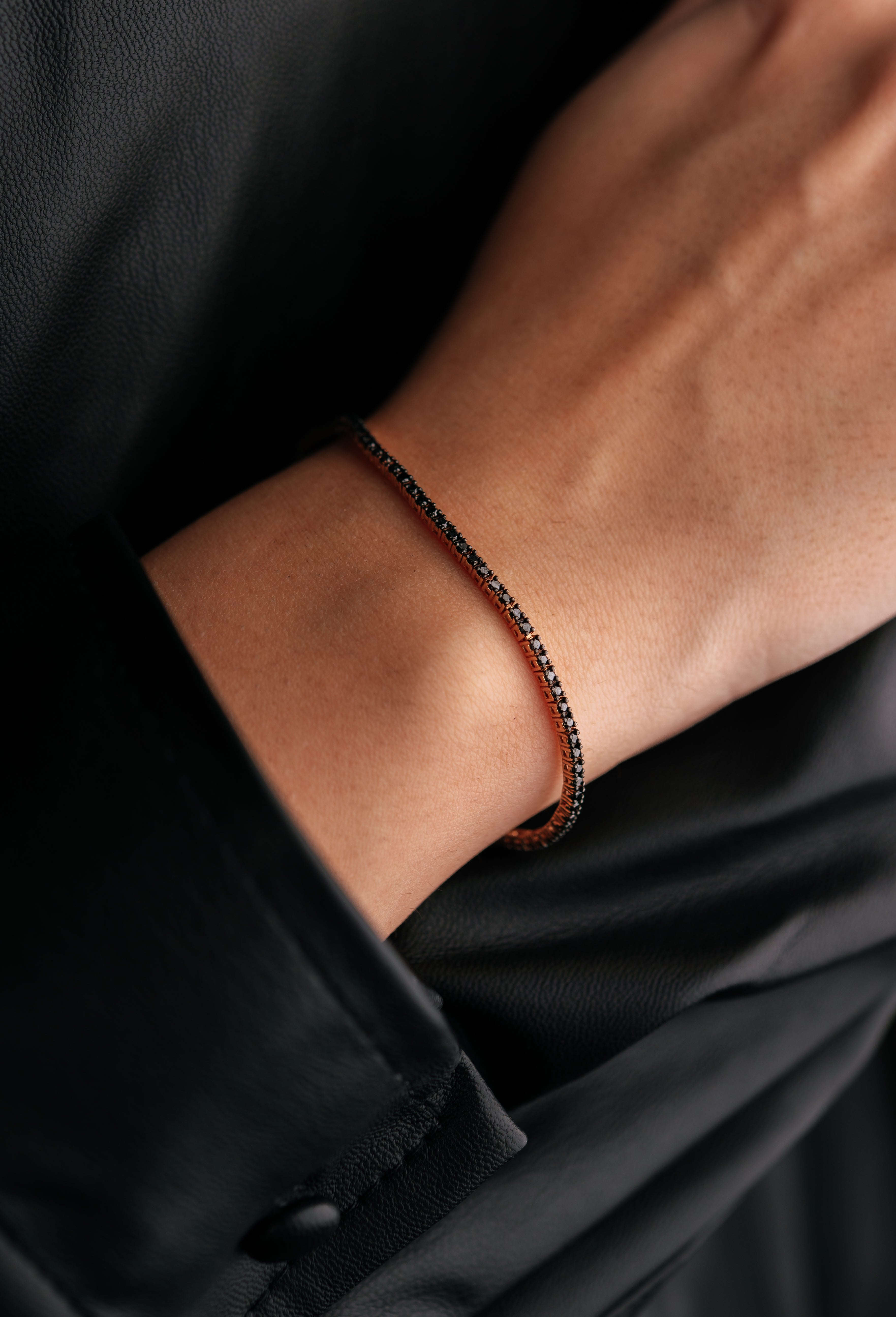 BRATARA Tennis B000425 DIN AUR ROZ 14K CU DIAMANTE NEGRE - Bijuterii LA ROSA - Verighete si Inele de Logodna, bijuterii cu diamante