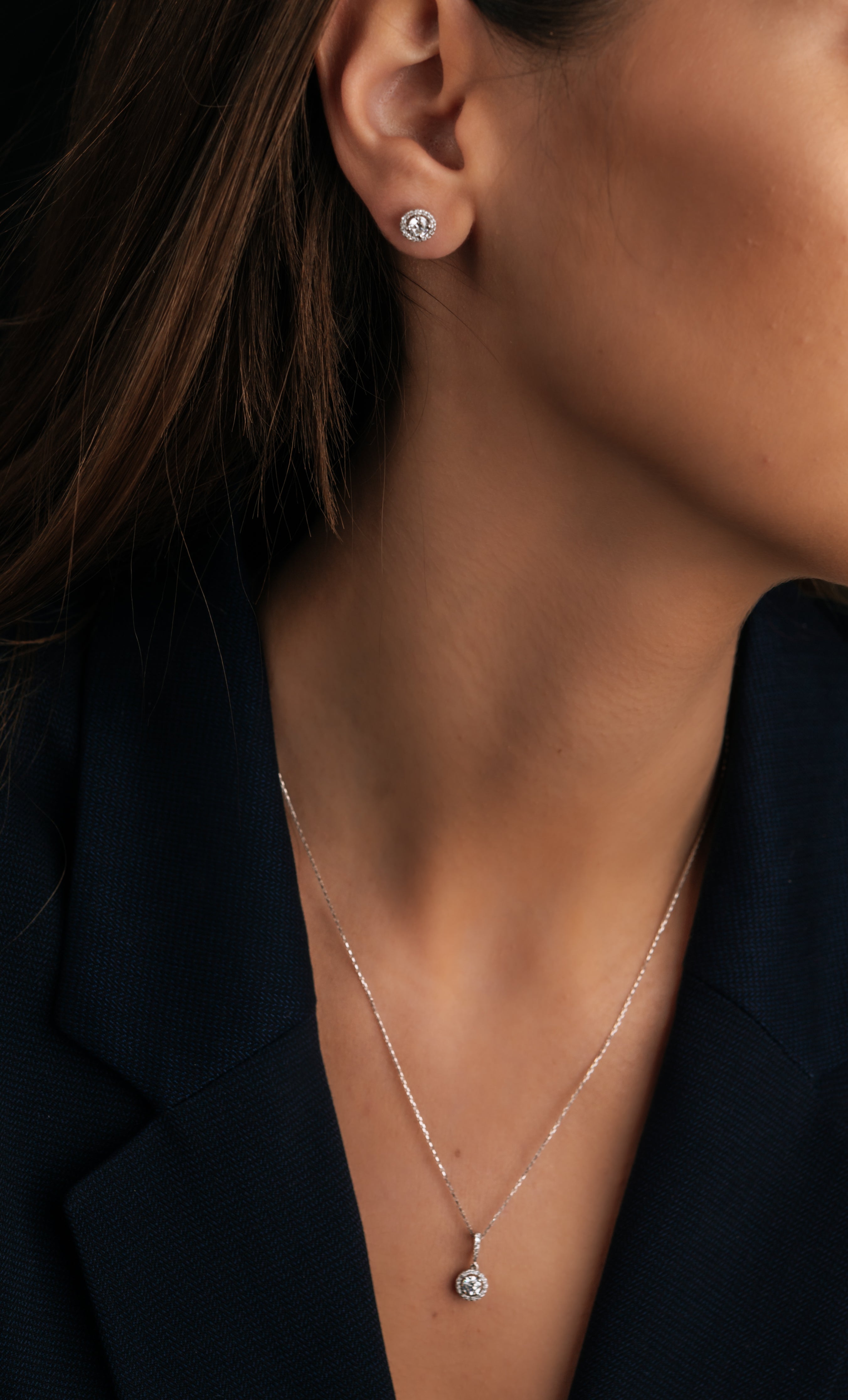 CERCEI E000690 DIN AUR ALB 14K FORMA ROTUNDA CU DIAMANTE - Bijuterii LA ROSA - Verighete si Inele de Logodna, bijuterii cu diamante