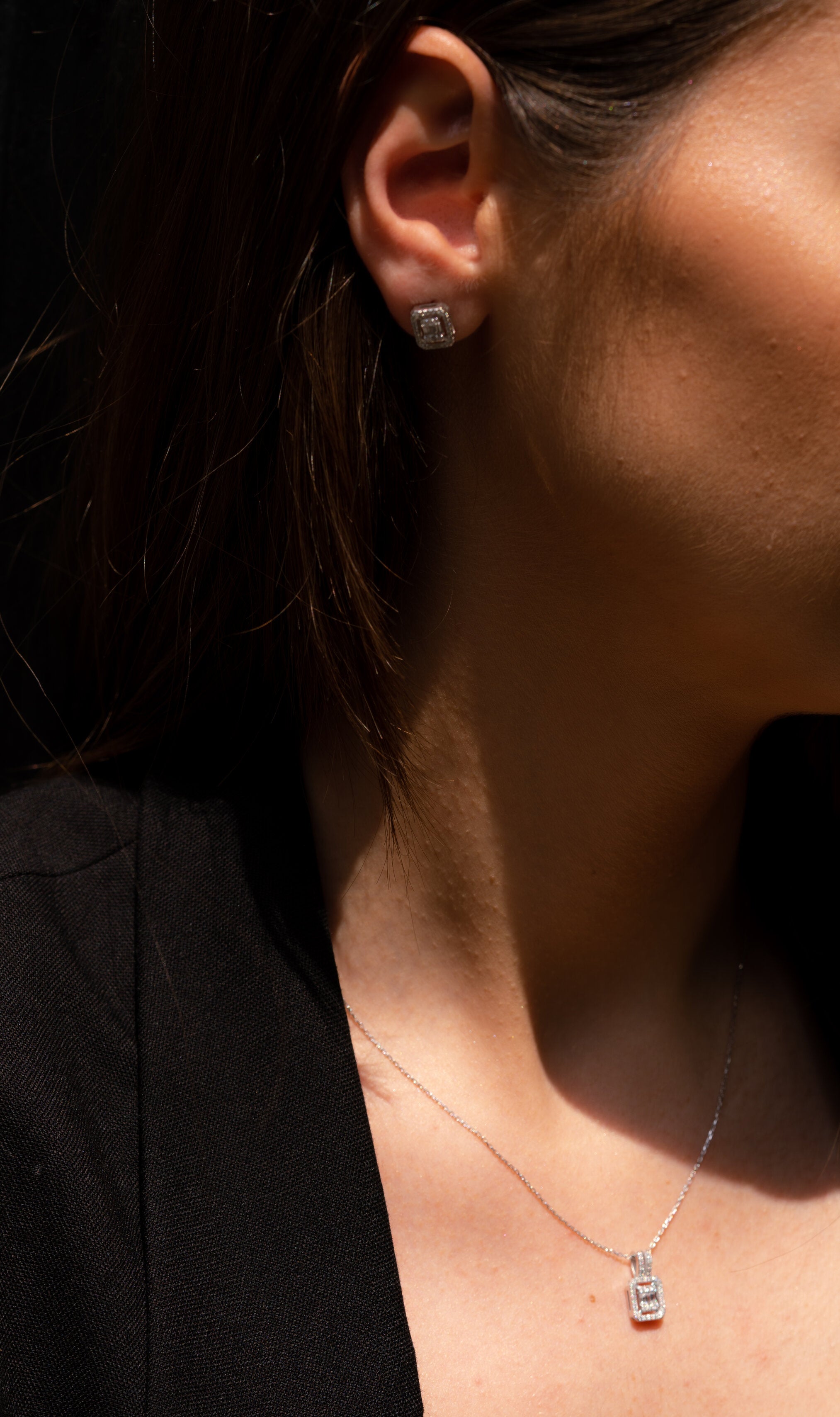 COLIER N000738 DIN AUR ALB 14K FORMA DREPTUNGHIULARA CU DIAMANTE - Bijuterii LA ROSA