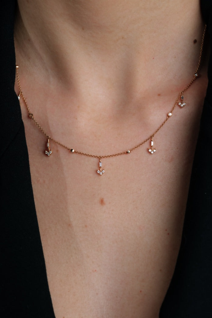 COLIER KL28496 DIN AUR ROZ 14K FORMA SAGEATA CU DIAMANTE - Bijuterii LA ROSA