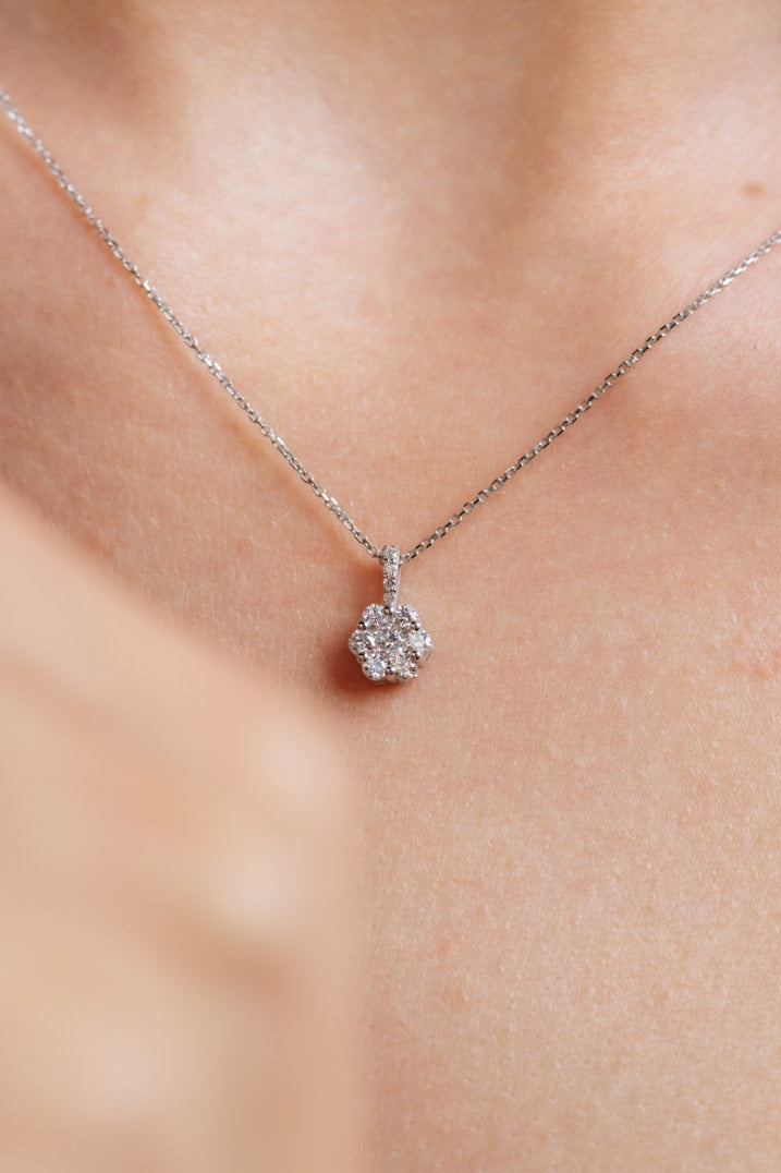 COLIER N001244 DIN AUR ALB 14K FORMA FLOARE CU DIAMANTE - Bijuterii LA ROSA