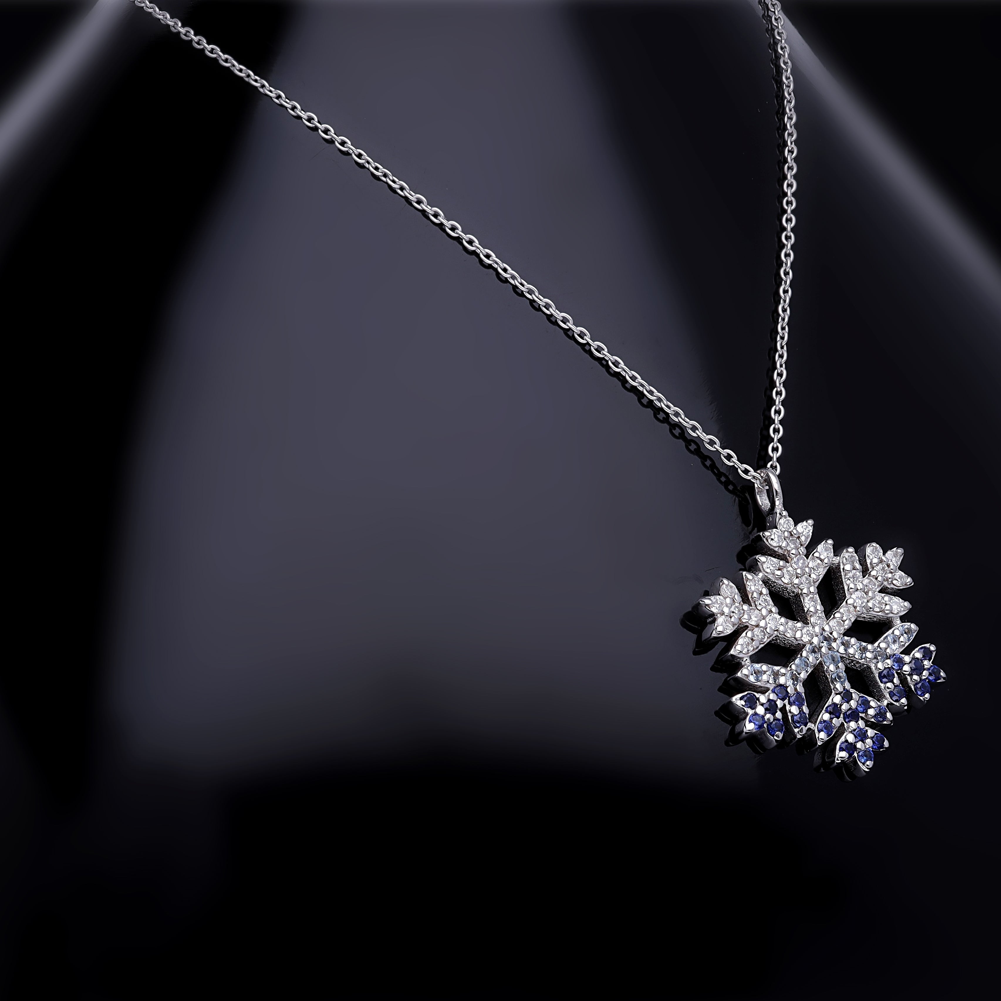 COLIER N132418 DIN AUR ALB 14K CU DIAMANTE SI SAFIRE FORMA FULG - Bijuterii LA ROSA