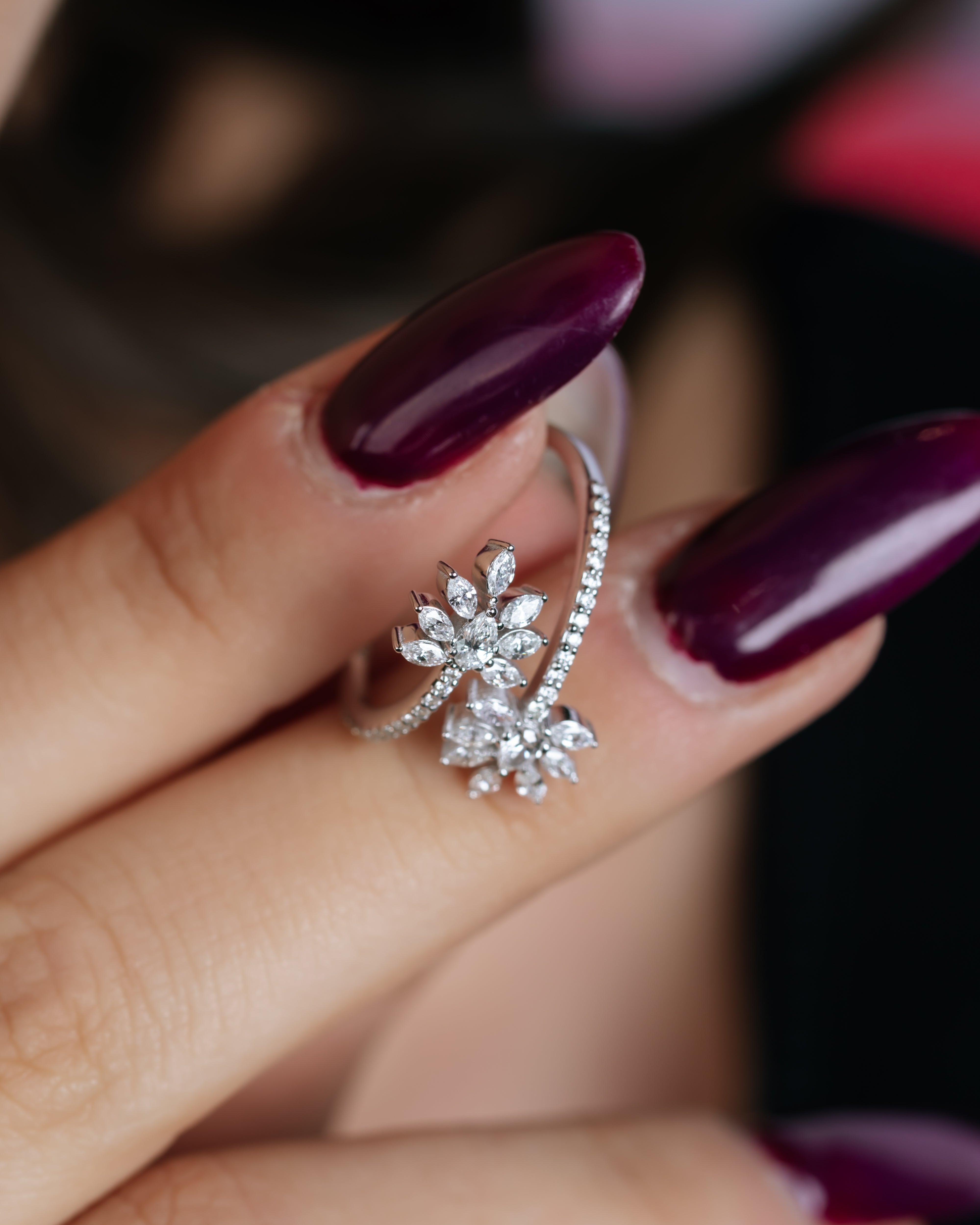INEL R004804 DIN AUR ALB 14K CU DIAMANTE FORMA MARQUISE - Bijuterii LA ROSA