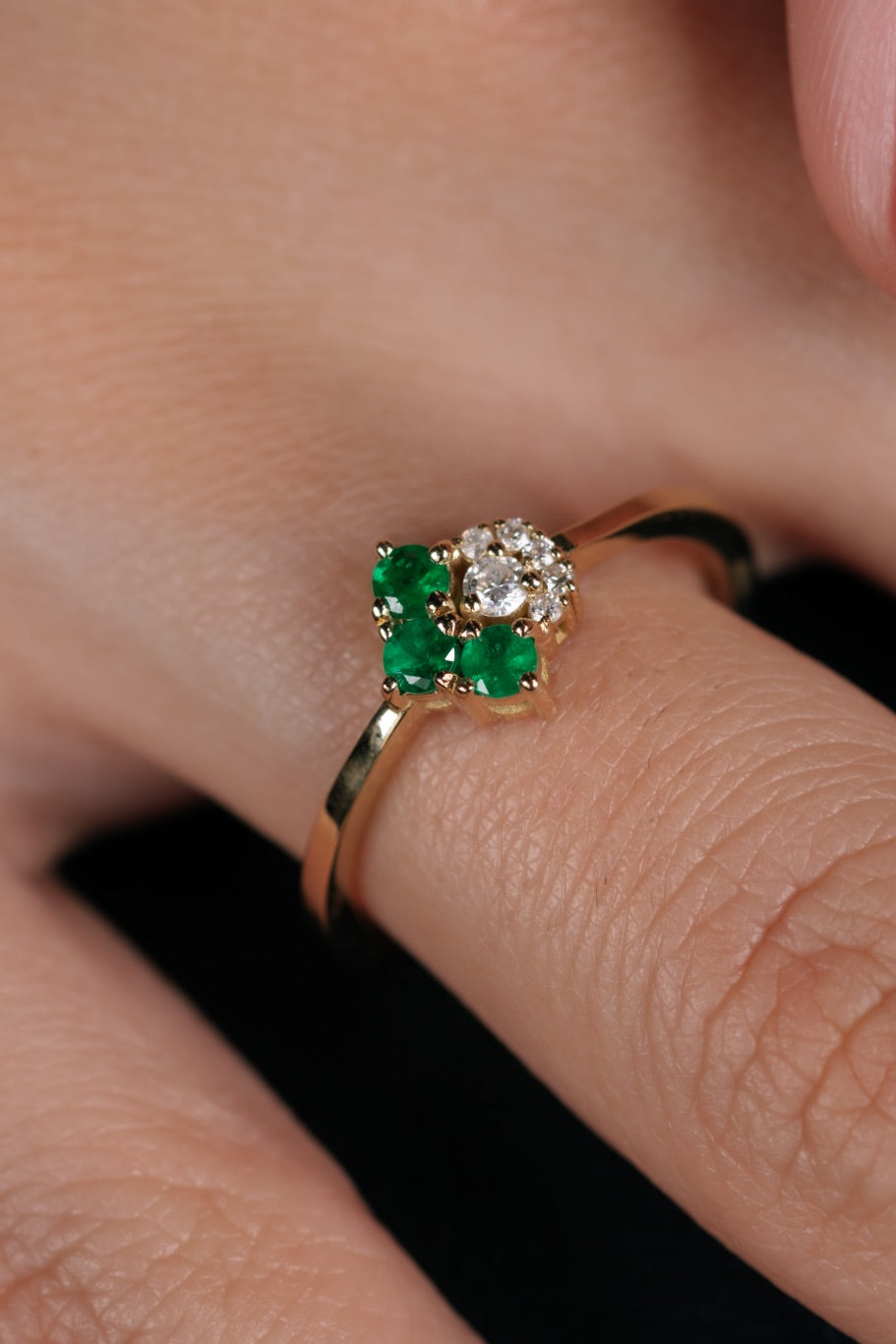 Inel R000459 din aur galben 14k cu diamante si smaralde forma rotunda - Bijuterii LA ROSA