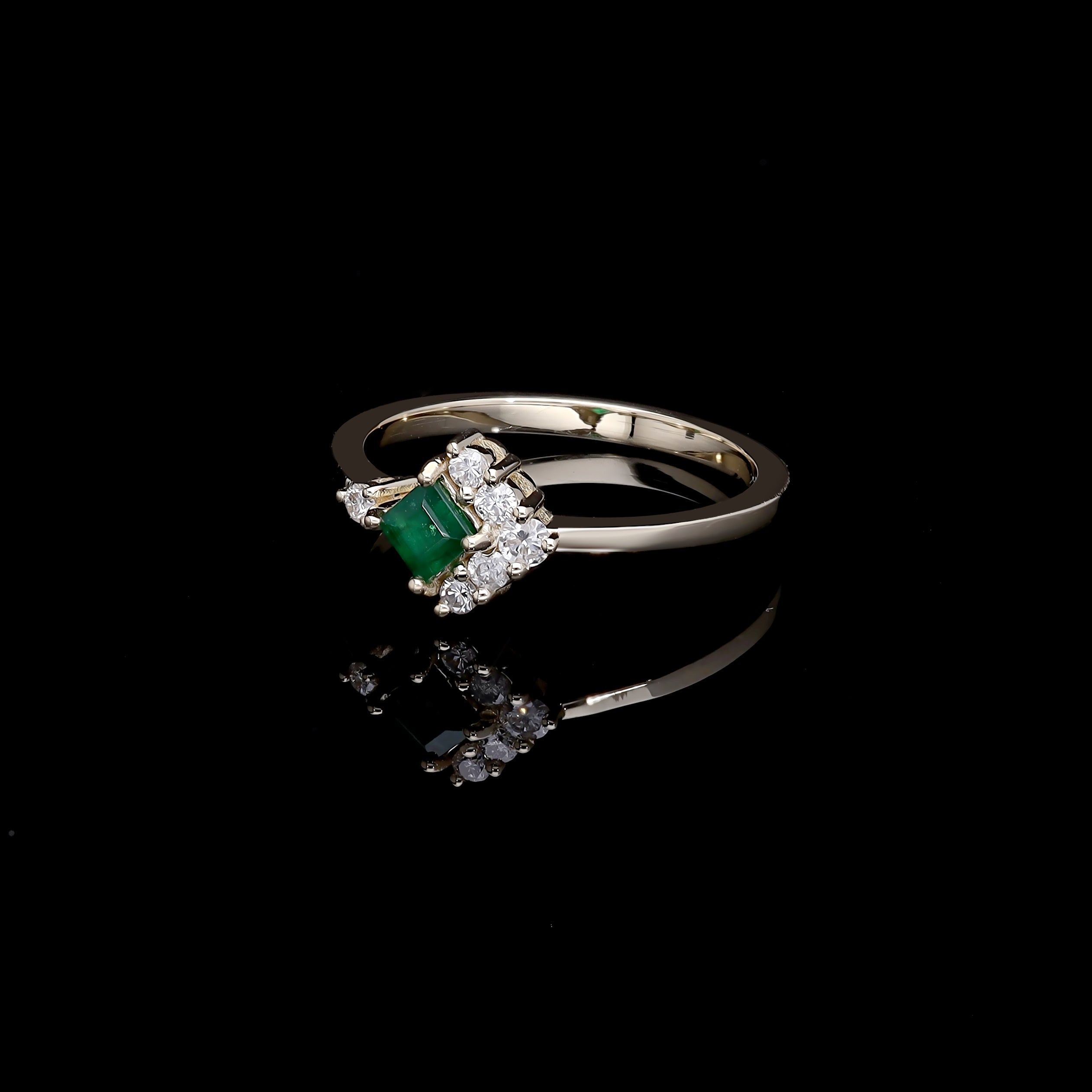 Inel R000460 din aur galben 14k cu diamante si smarald forma patrata - Bijuterii LA ROSA
