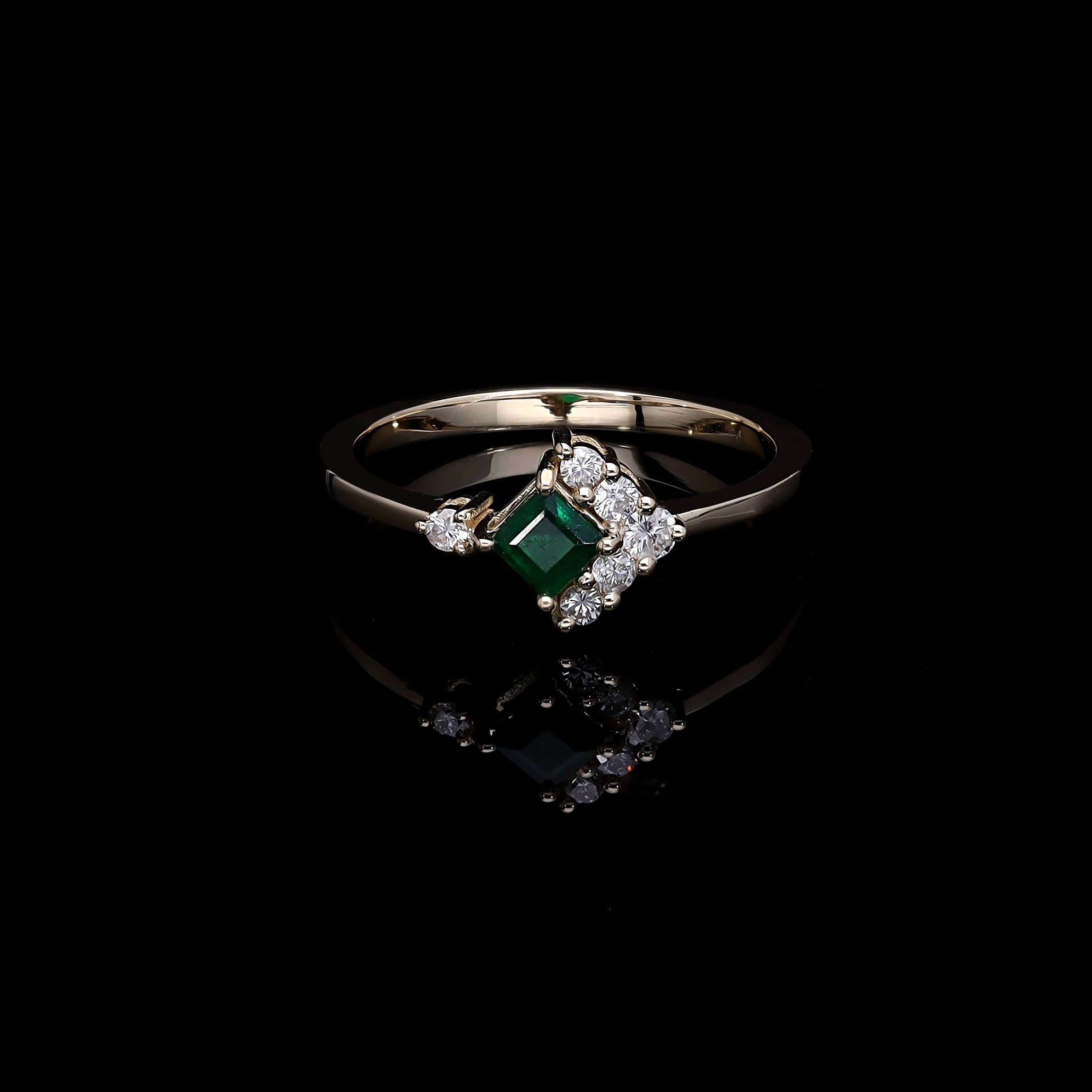 Inel R000460 din aur galben 14k cu diamante si smarald forma patrata - Bijuterii LA ROSA