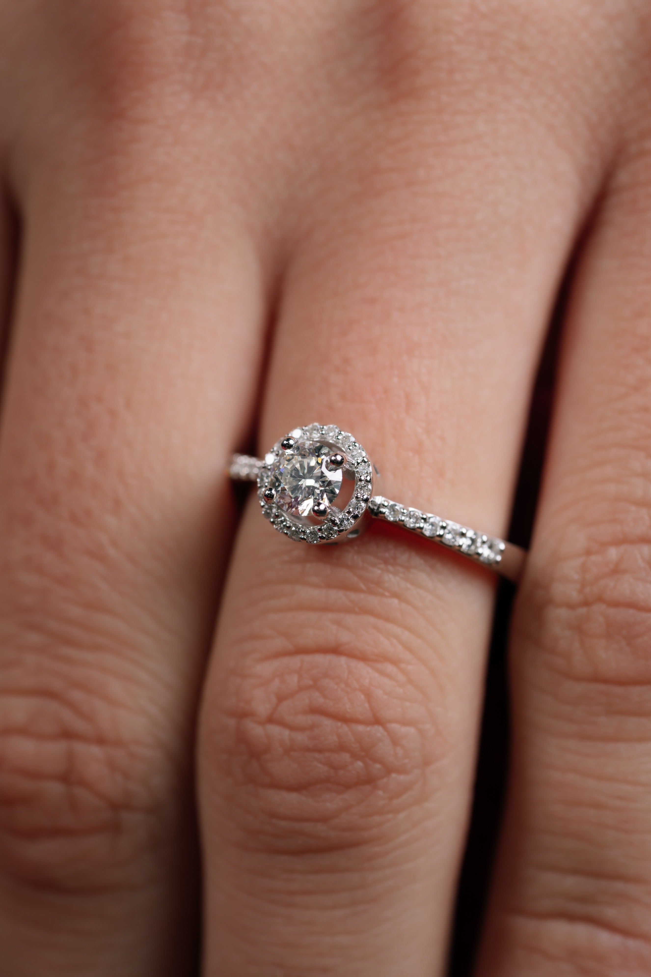 Inel de logodna LGRA1348 din aur alb 18k cu diamante - Bijuterii LA ROSA - Verighete si Inele de Logodna, bijuterii cu diamante