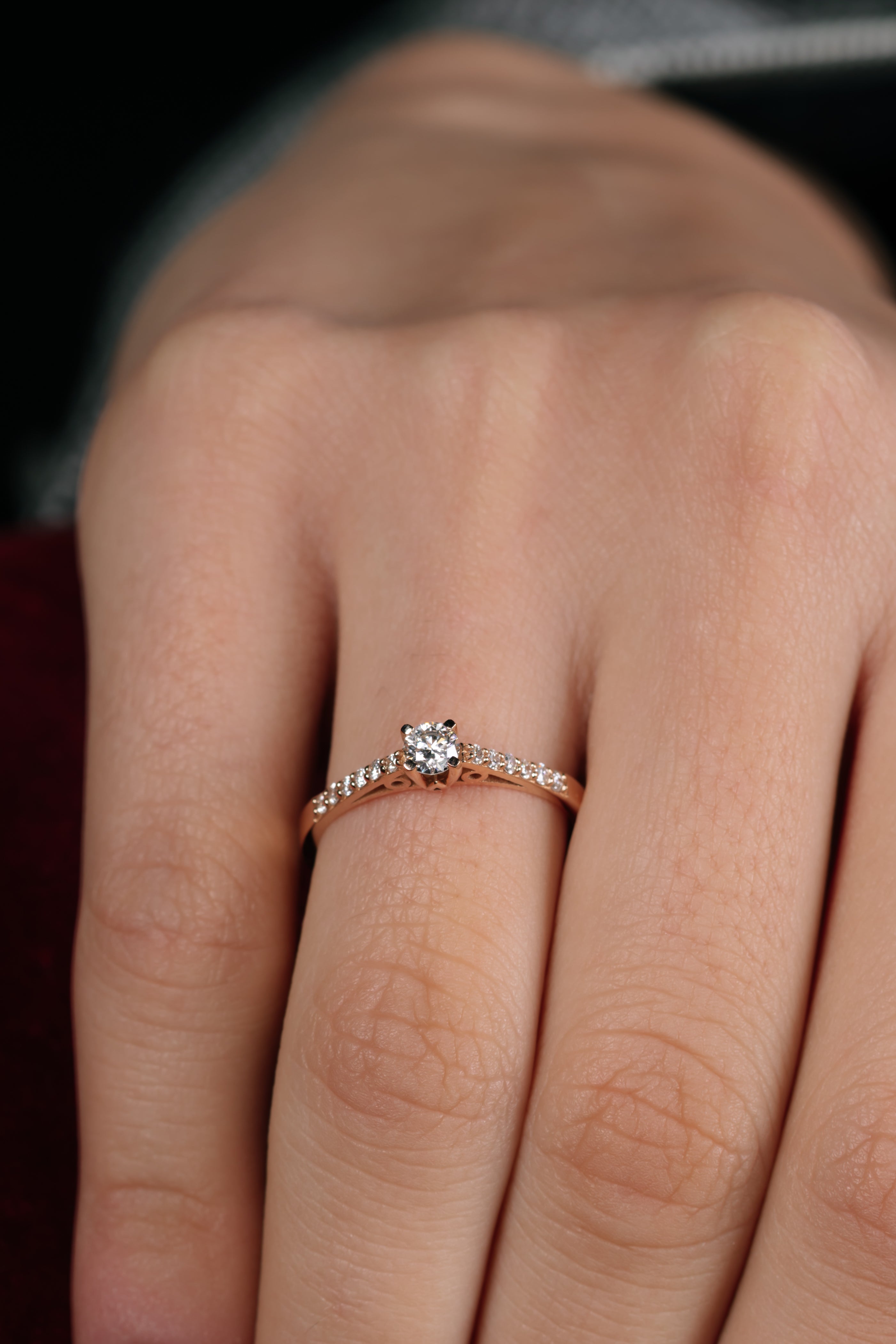 Inel de logodna LDR0203 din aur roz 18k cu diamante - Bijuterii LA ROSA - Verighete si Inele de Logodna, bijuterii cu diamante