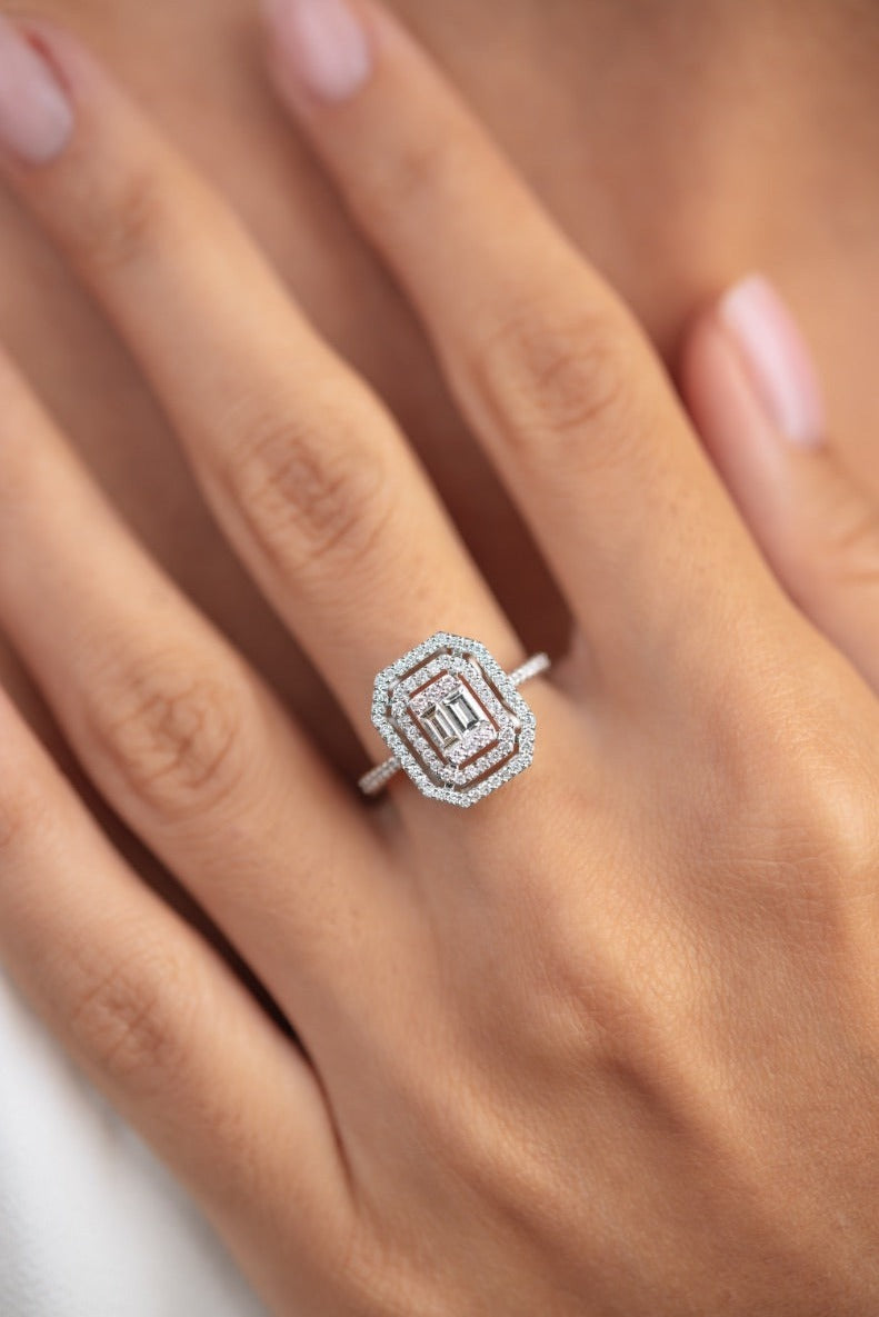 Inel triplu mount din aur alb de 14k cu diamante baghete - Bijuterii LA ROSA