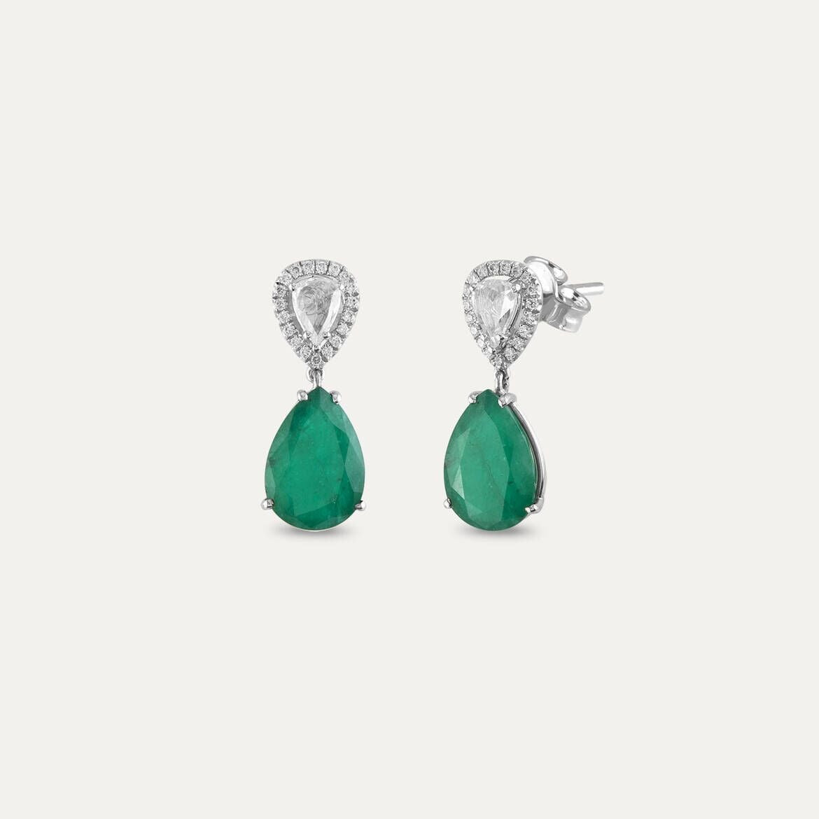 CERCEI KP17498 DIN AUR ALB 18K FORMA LACRIMA CU DIAMANTE SI SMARALD - Bijuterii LA ROSA