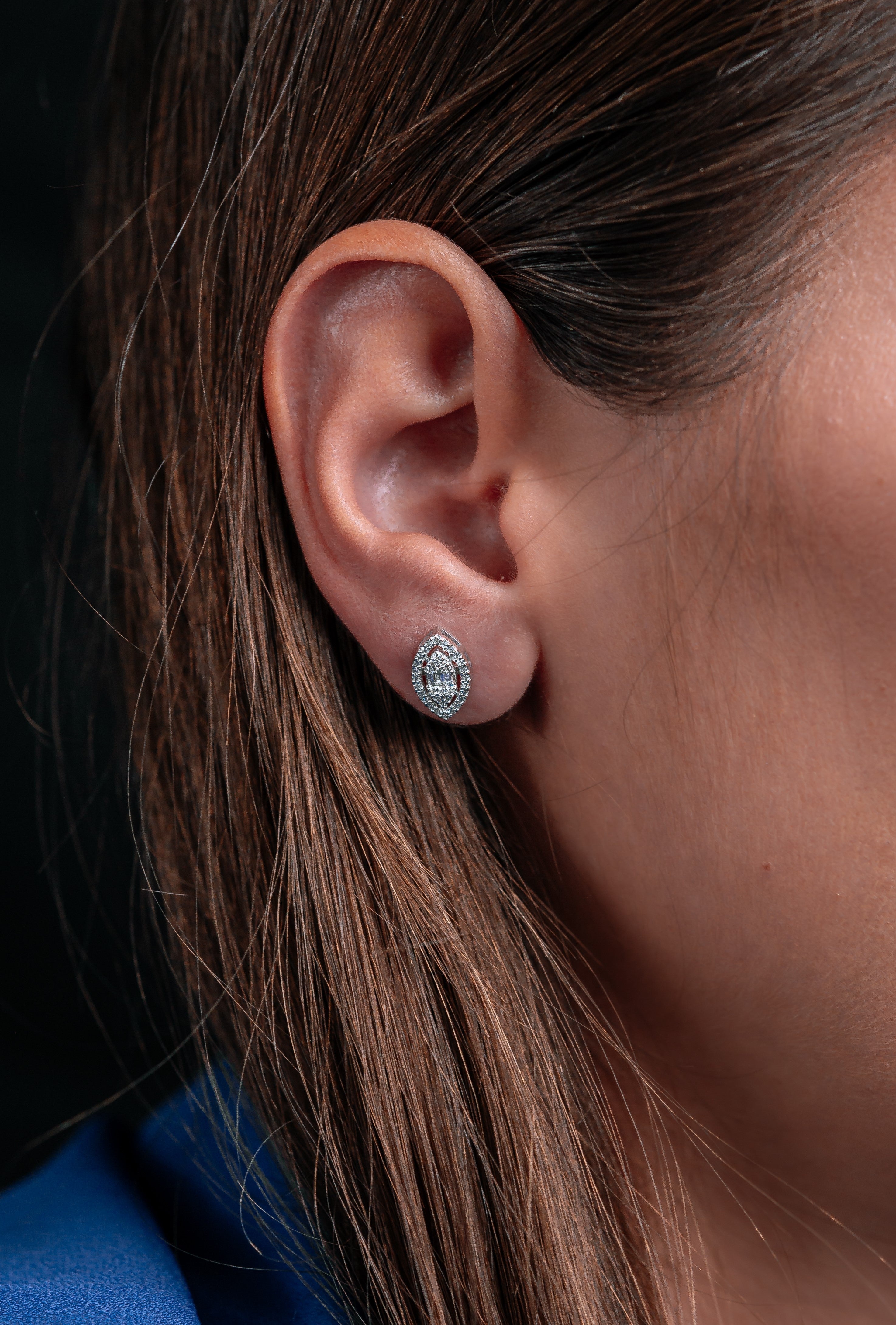 CERCEI E000694 DIN AUR ALB 14K FORMA MARQUISE CU DIAMANTE - Bijuterii LA ROSA