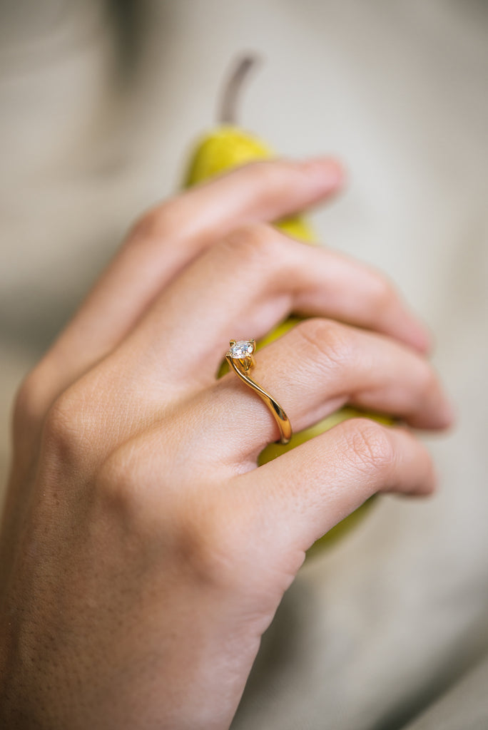 INEL LOGODNA LR00075 DIN AUR GALBEN 18K CU DIAMANT - Bijuterii LA ROSA