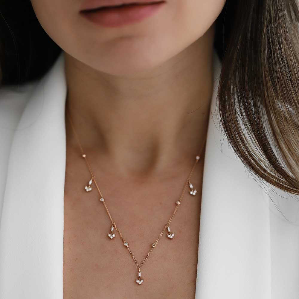 COLIER KL28496 DIN AUR ROZ 14K FORMA SAGEATA CU DIAMANTE - Bijuterii LA ROSA