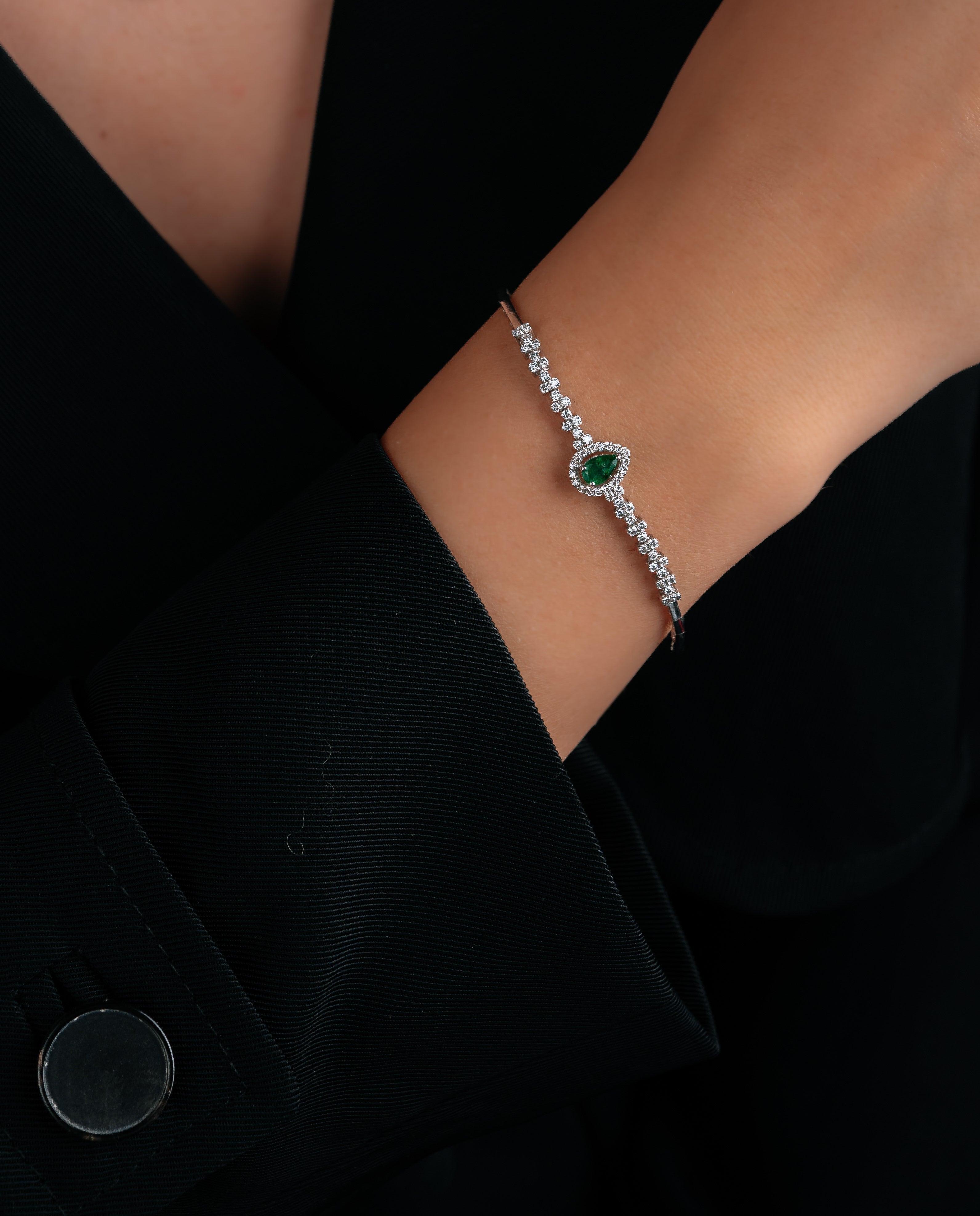 BRATARA LDBA0057 DIN AUR ALB 18K FORMA PARA CU DIAMANTE SI SMARALD - Bijuterii LA ROSA